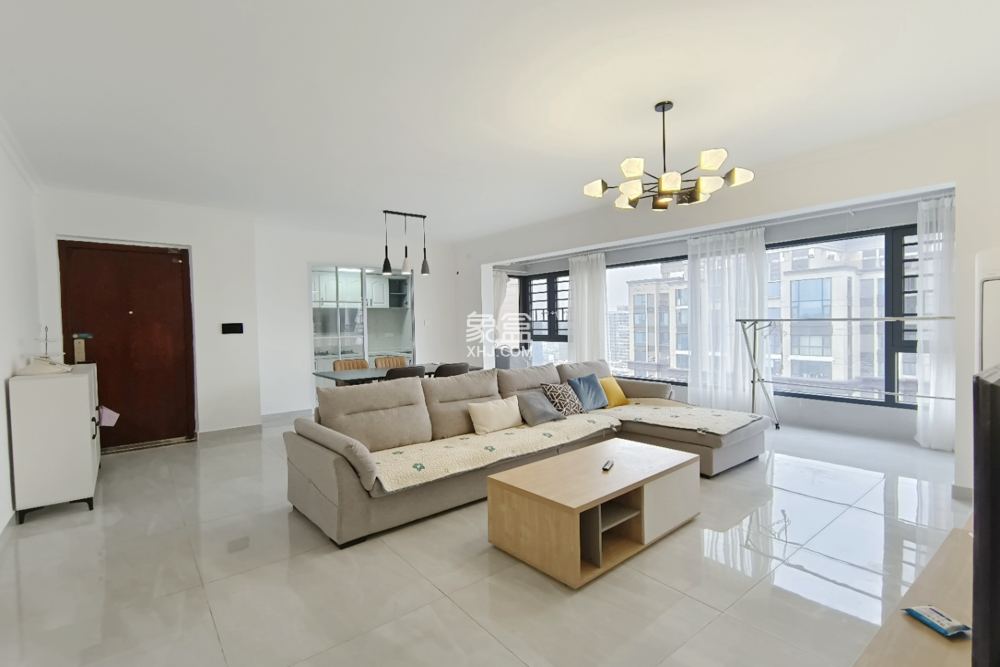 建发中央悦府  3室2厅2卫   160.00万