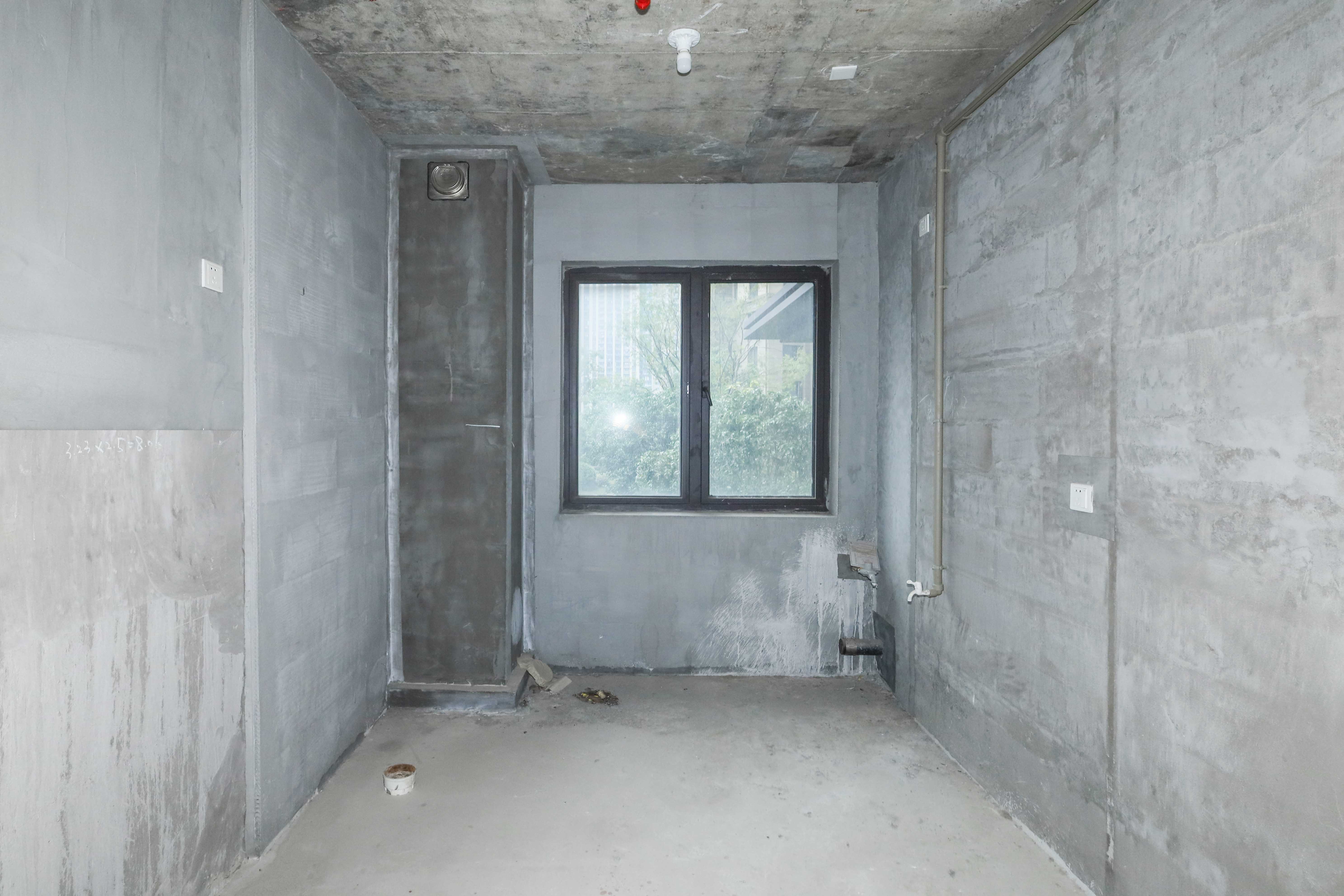 建发央著  4室2厅2卫   288.00万厨房