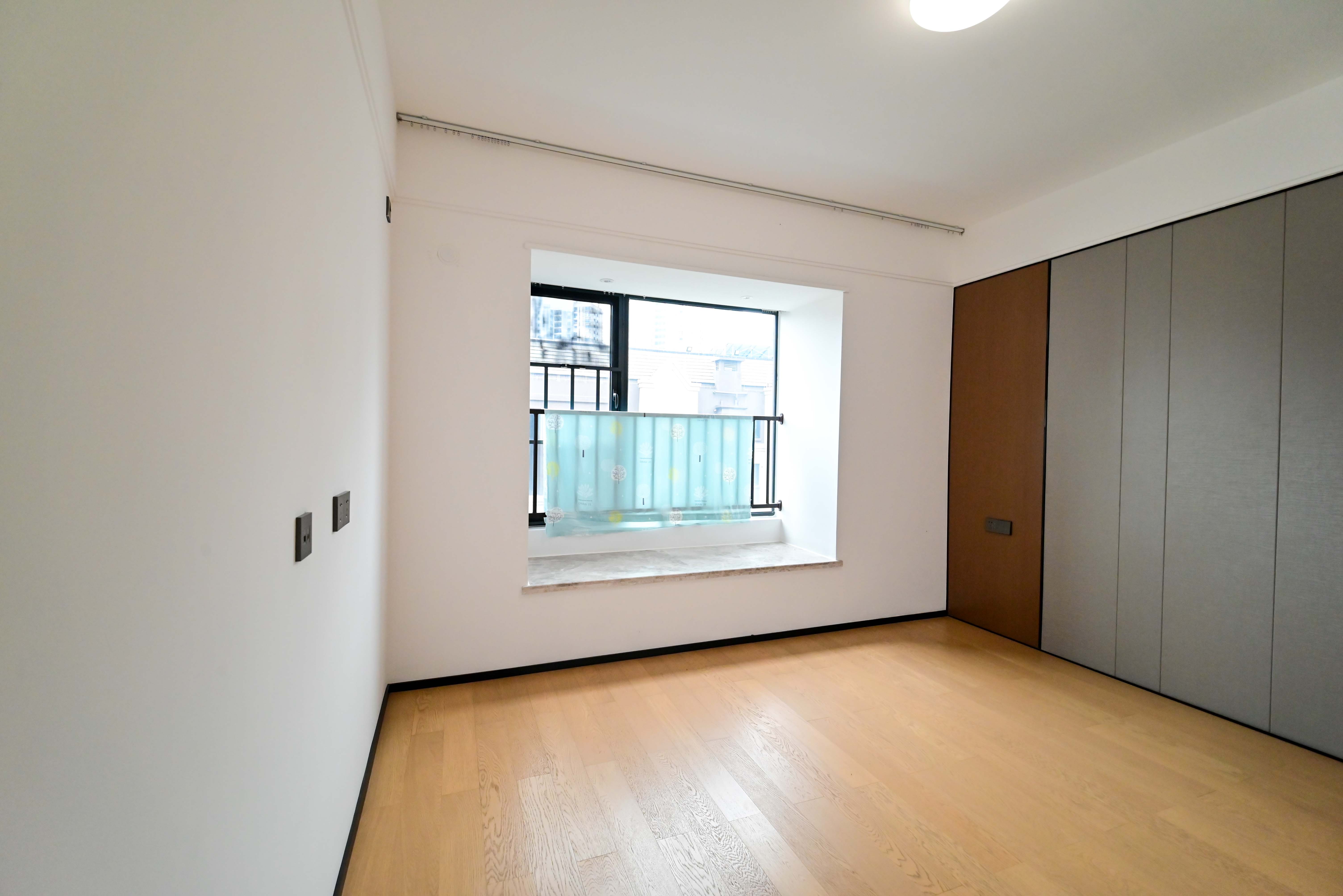 万科魅力之城天阔里 4室2厅2卫 195.0万 万科魅力之城天阔里 4室2厅2卫 195.0万卧室