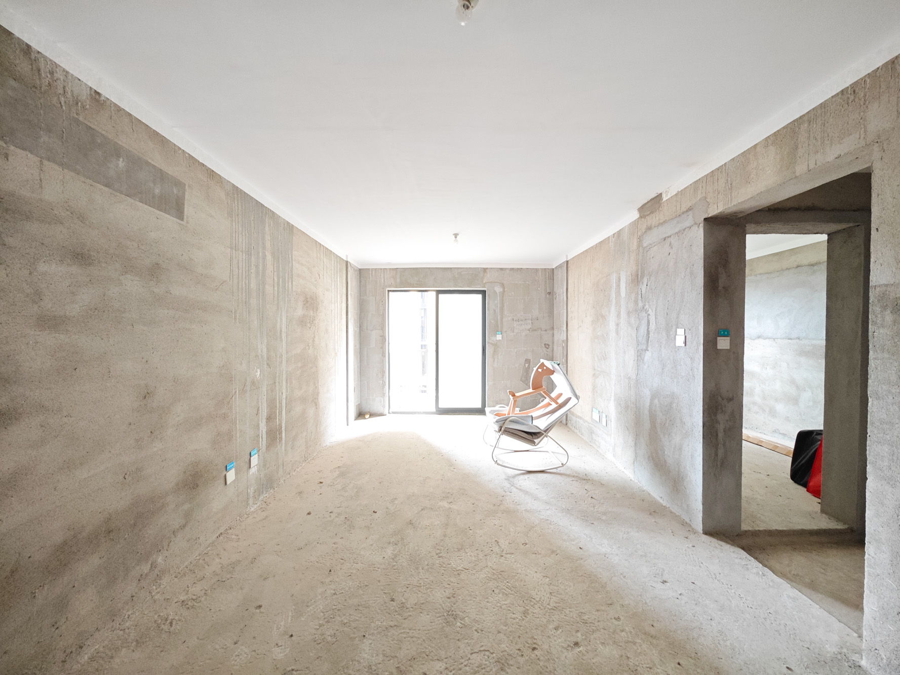 保利城(中航城国际社区、郡原美村) 4室2厅2卫 66.8万 保利城(中航城国际社区、郡原美村) 4室2厅2卫 66.8万客厅