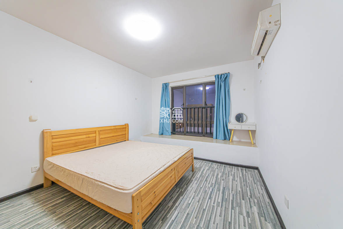 鑫远悦城(鑫远悦时代) 3室2厅1卫 95.0万 鑫远悦城(鑫远悦时代) 3室2厅1卫 95.0万卧室