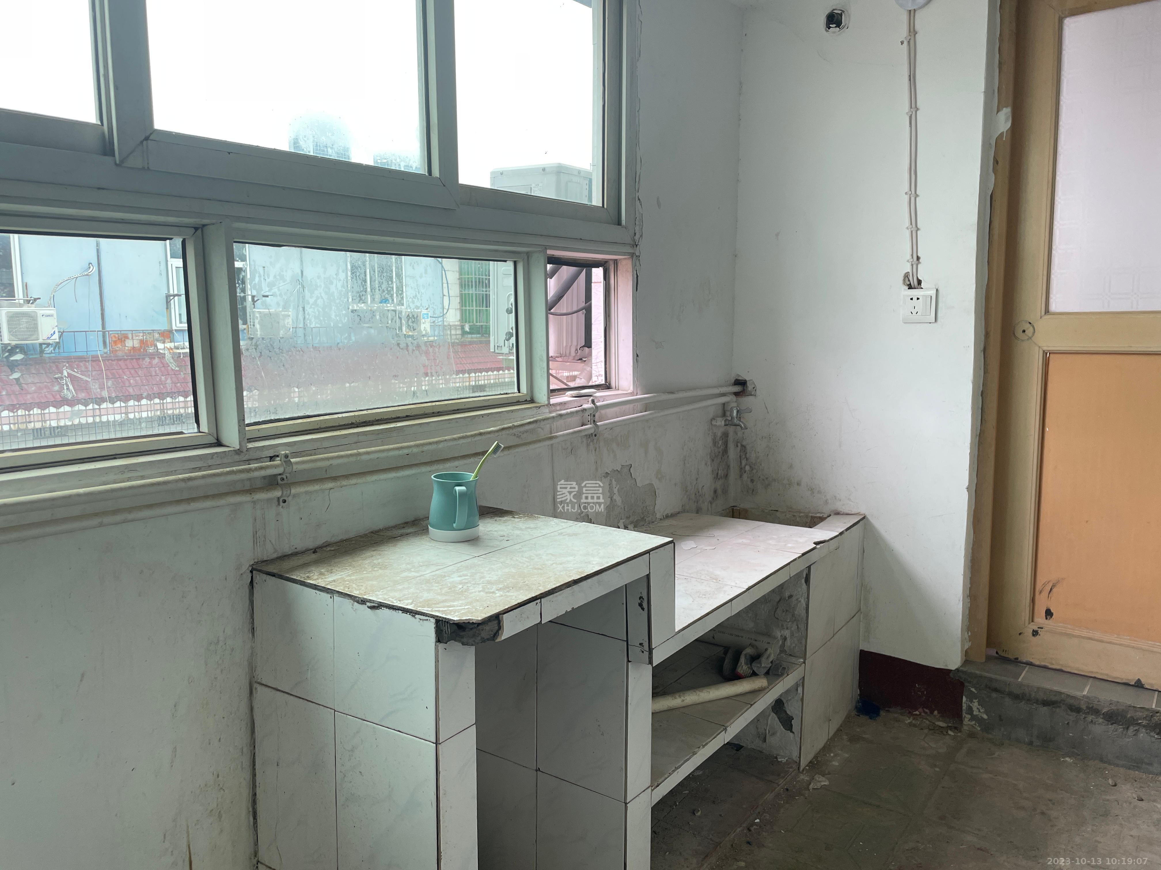 众鑫建材市场（长沙县星沙镇皮具市场）  1室1厅1卫   600.00元/月室内图