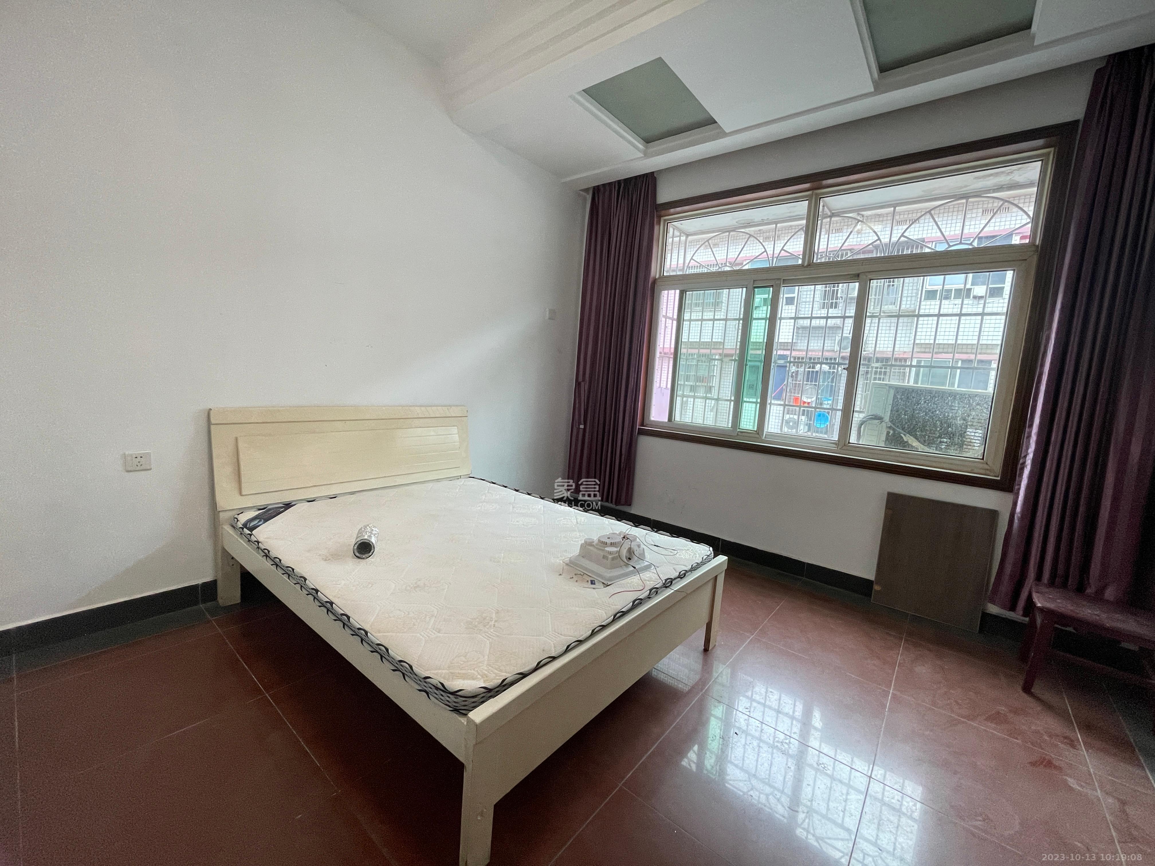 众鑫建材市场（长沙县星沙镇皮具市场）  1室1厅1卫   600.00元/月室内图