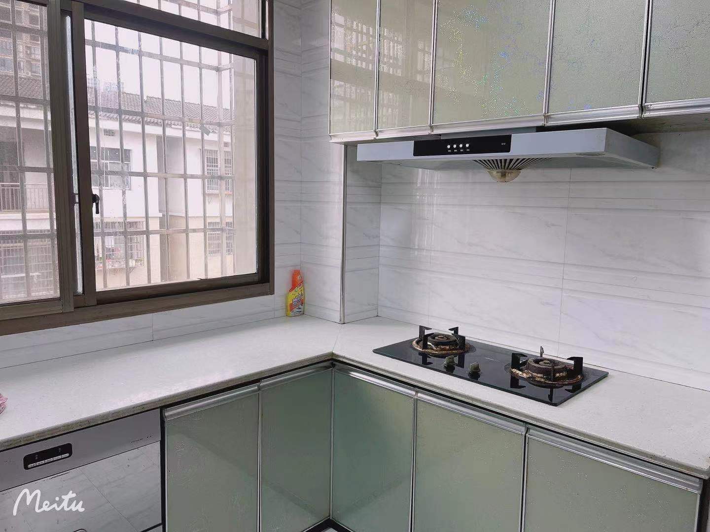 新星家园  3室2厅11卫    1200.0元/月室内图