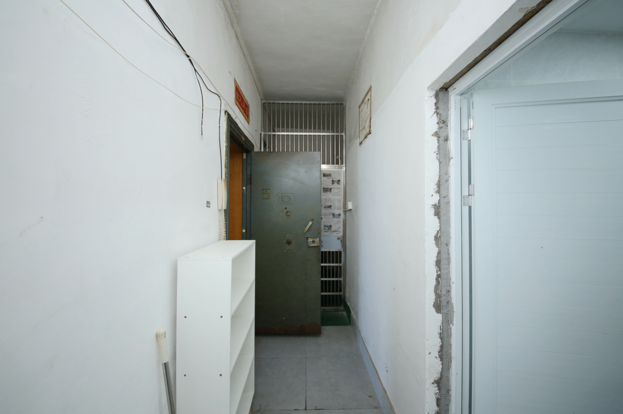 人民新村  2室1厅1卫   29.00万卫生间