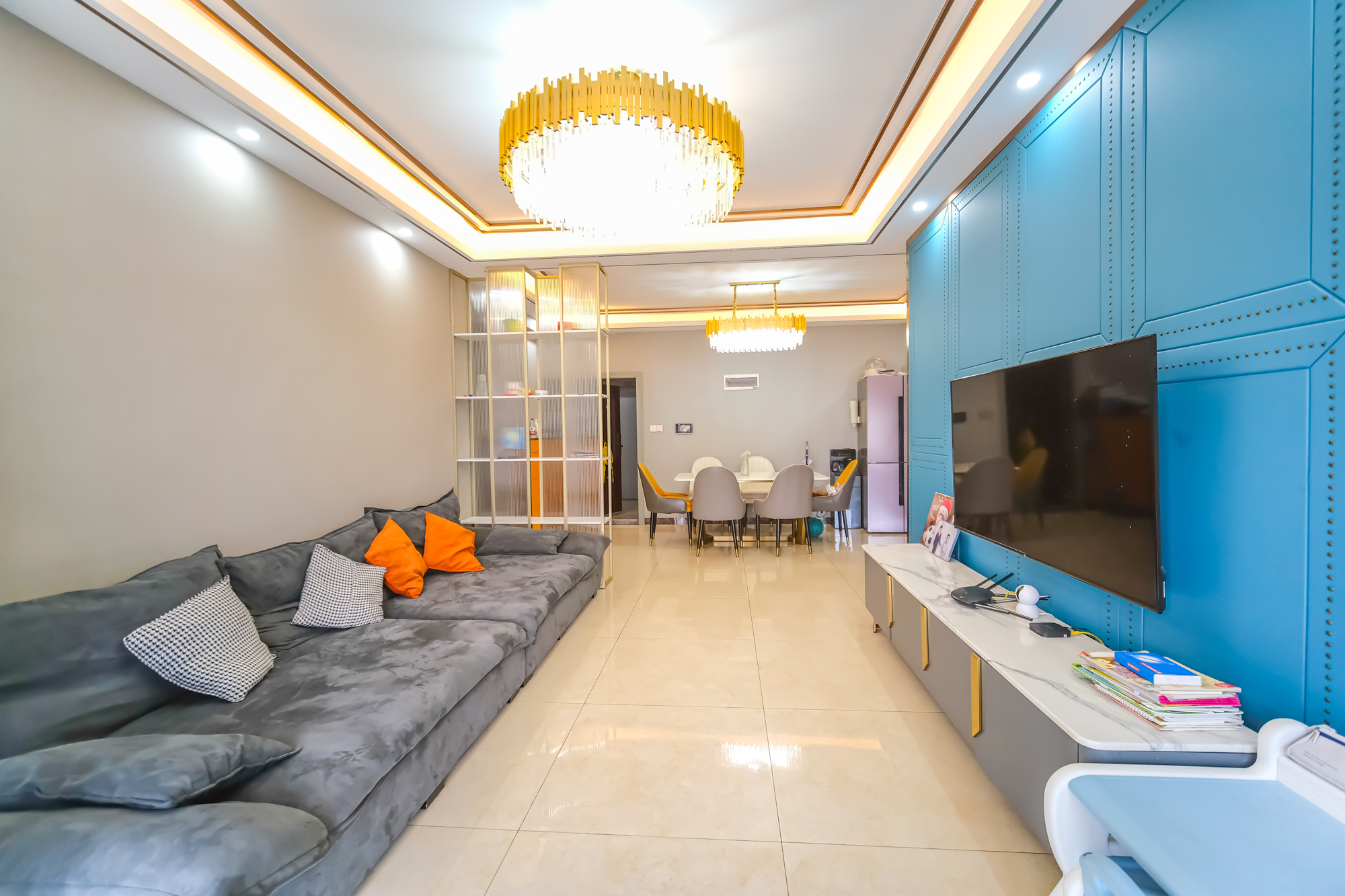 星雅美辰  3室2厅2卫    98.8万客厅