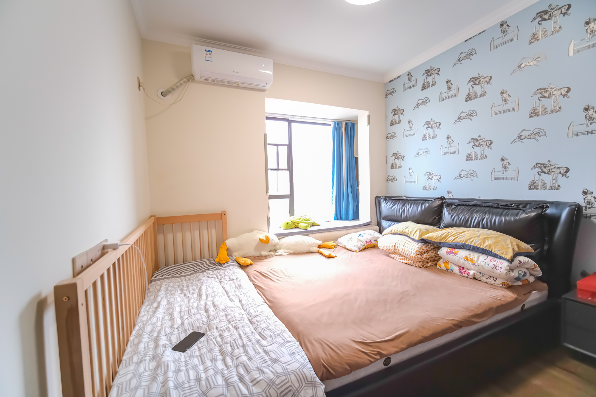 星雅美辰  3室2厅2卫    98.8万卧室