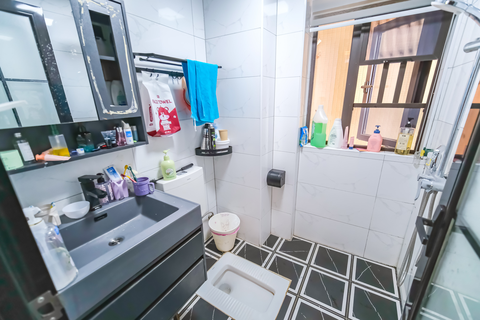 星雅美辰  3室2厅2卫    98.8万卫生间