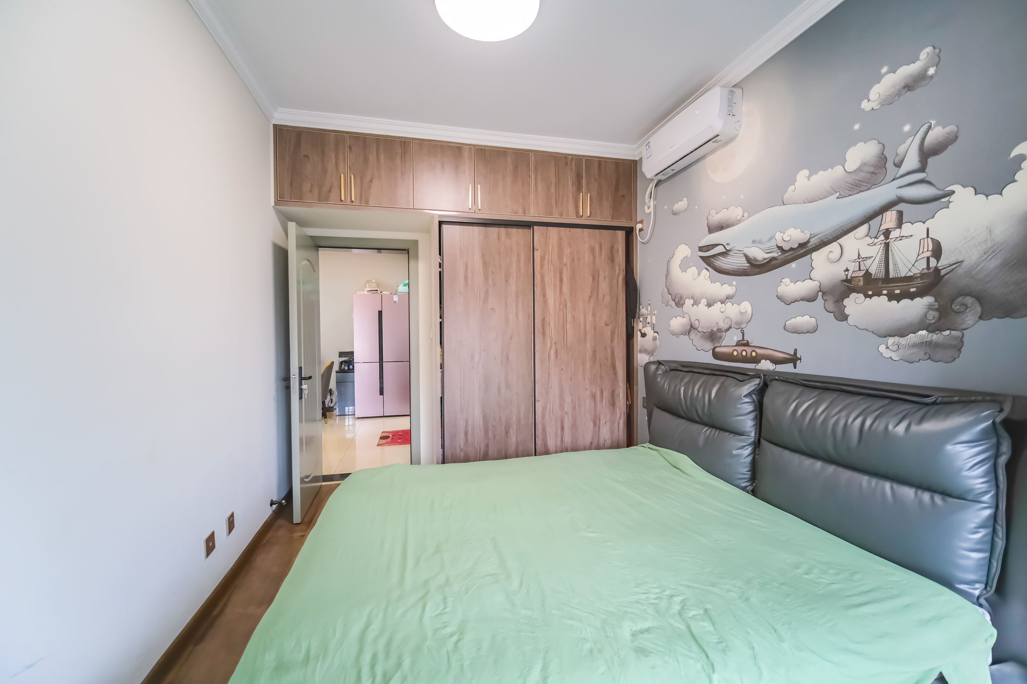 星雅美辰  3室2厅2卫    98.8万卧室