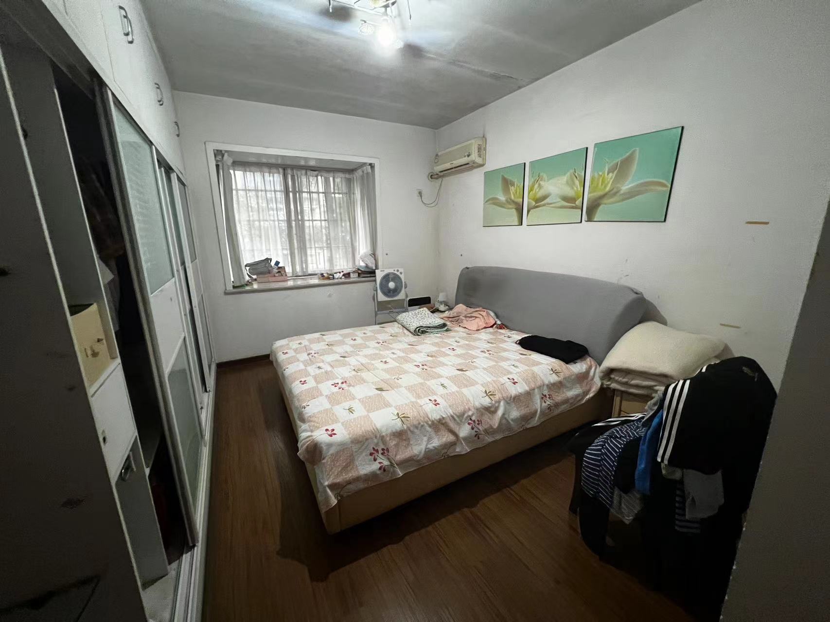 武警新村 4室2厅1卫 70.00万 武警新村 4室2厅1卫 70.00万室内图