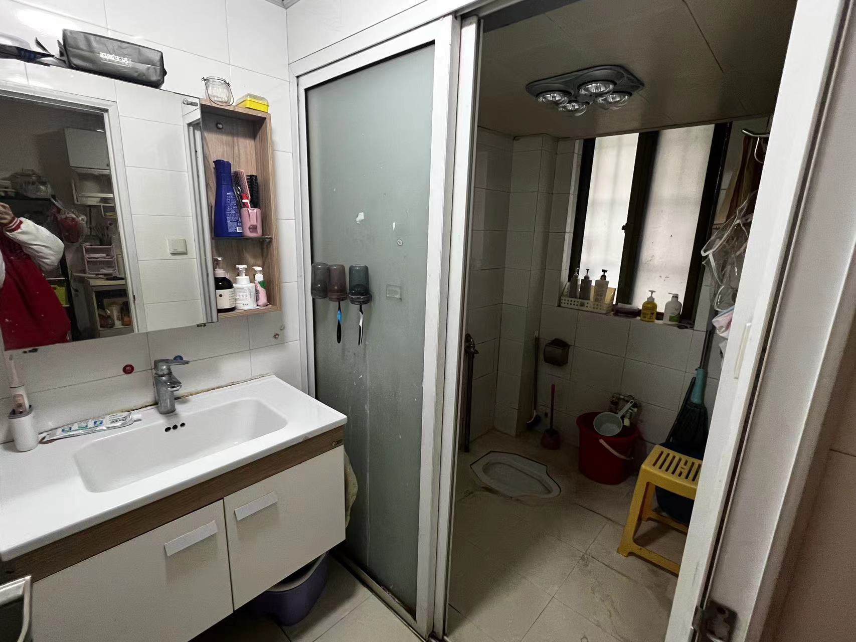 武警新村 4室2厅1卫 70.00万 武警新村 4室2厅1卫 70.00万室内图