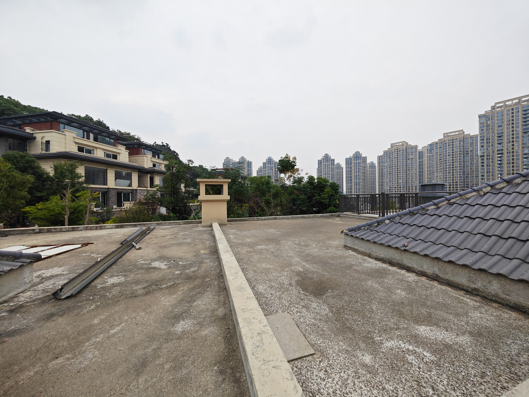 长房平和墅 5室2厅3卫 518.0万 长房平和墅 5室2厅3卫 518.0万其他