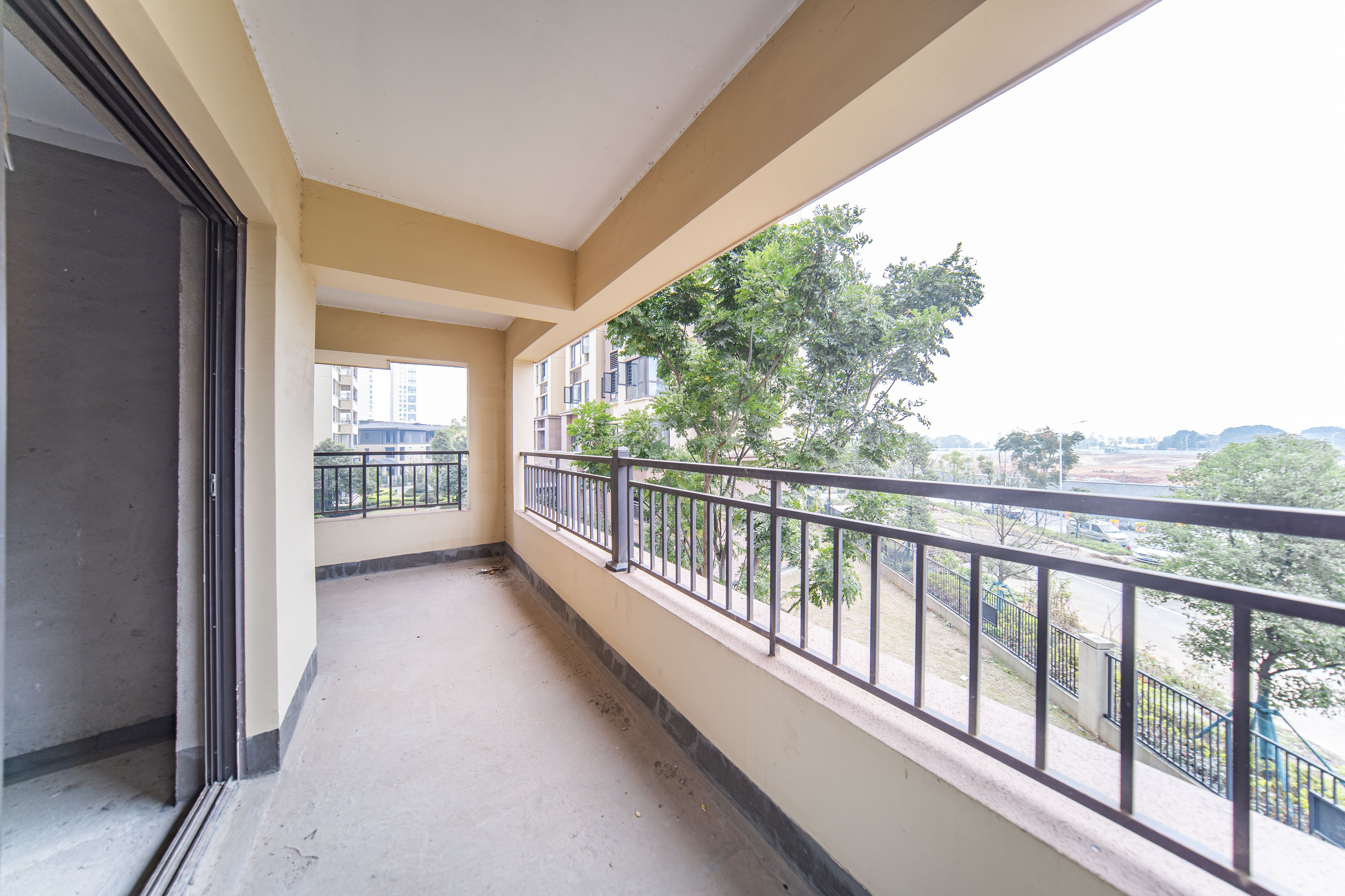 蓝光雍锦半岛  3室2厅2卫    110.0万 蓝光雍锦半岛  3室2厅2卫    110.0万其他