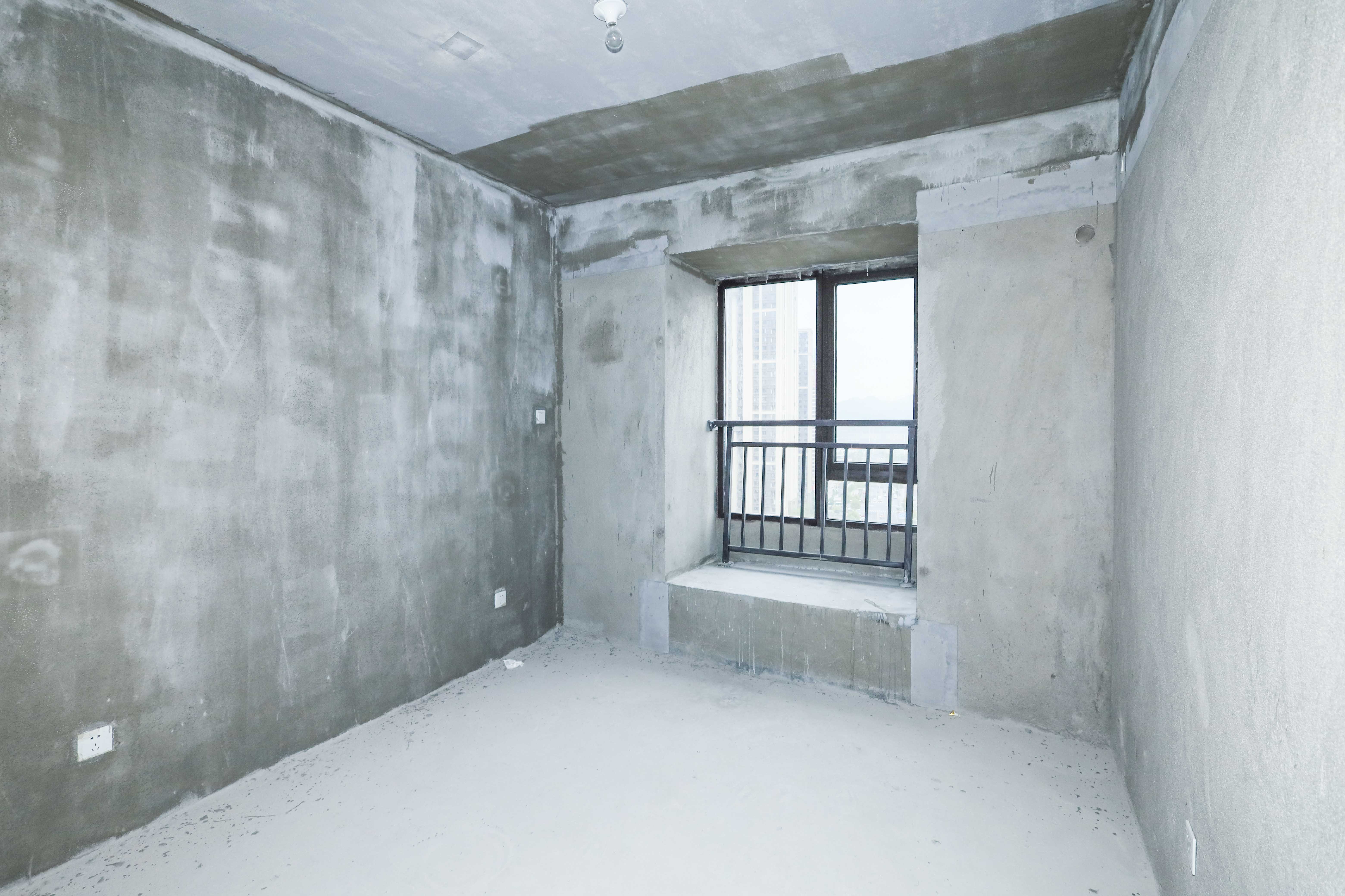 中国铁建梅溪青秀三期  3室2厅2卫   165.00万卧室