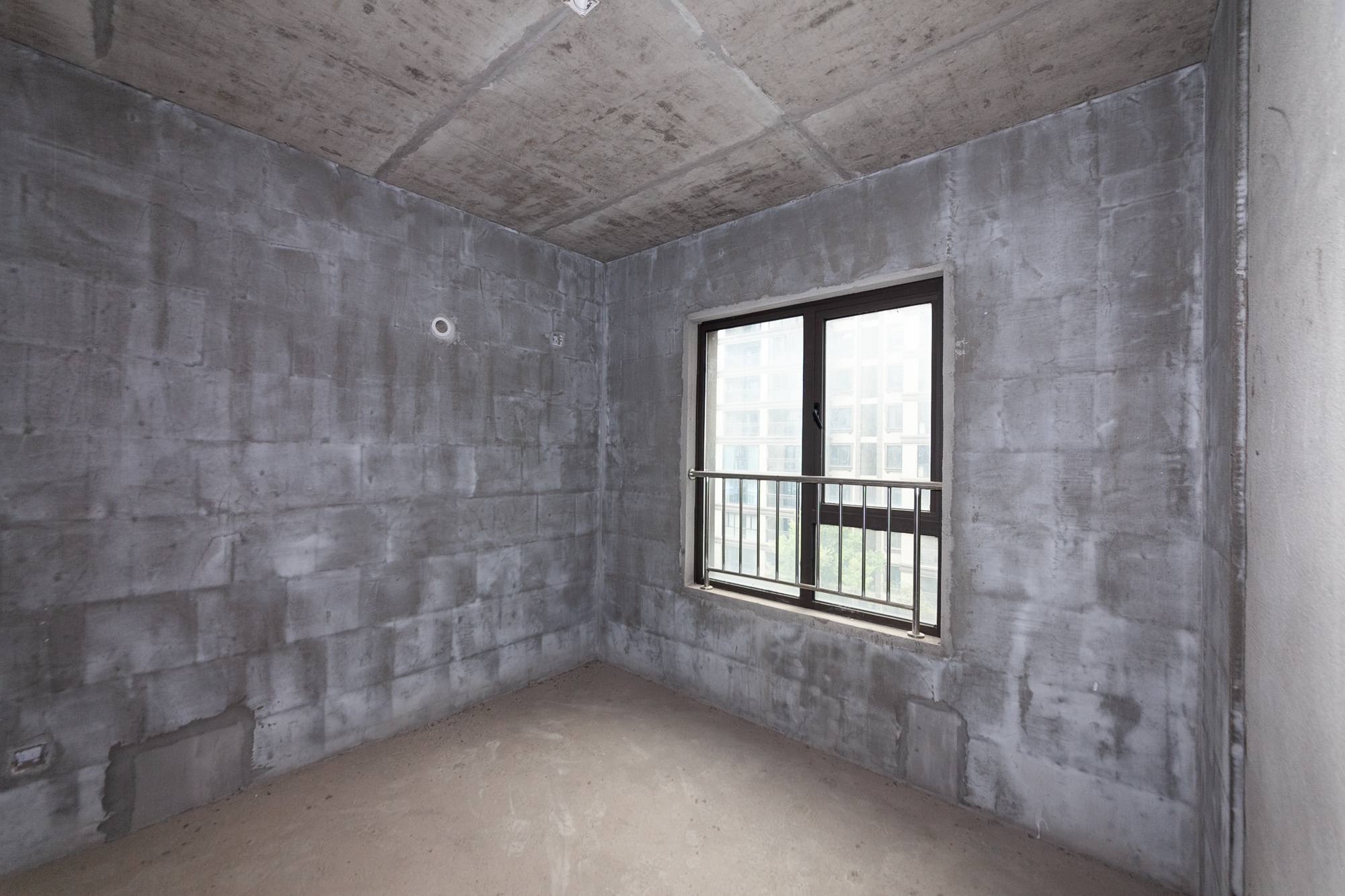 润和滨江府  4室2厅2卫    170.0万 润和滨江府  4室2厅2卫    170.0万卧室