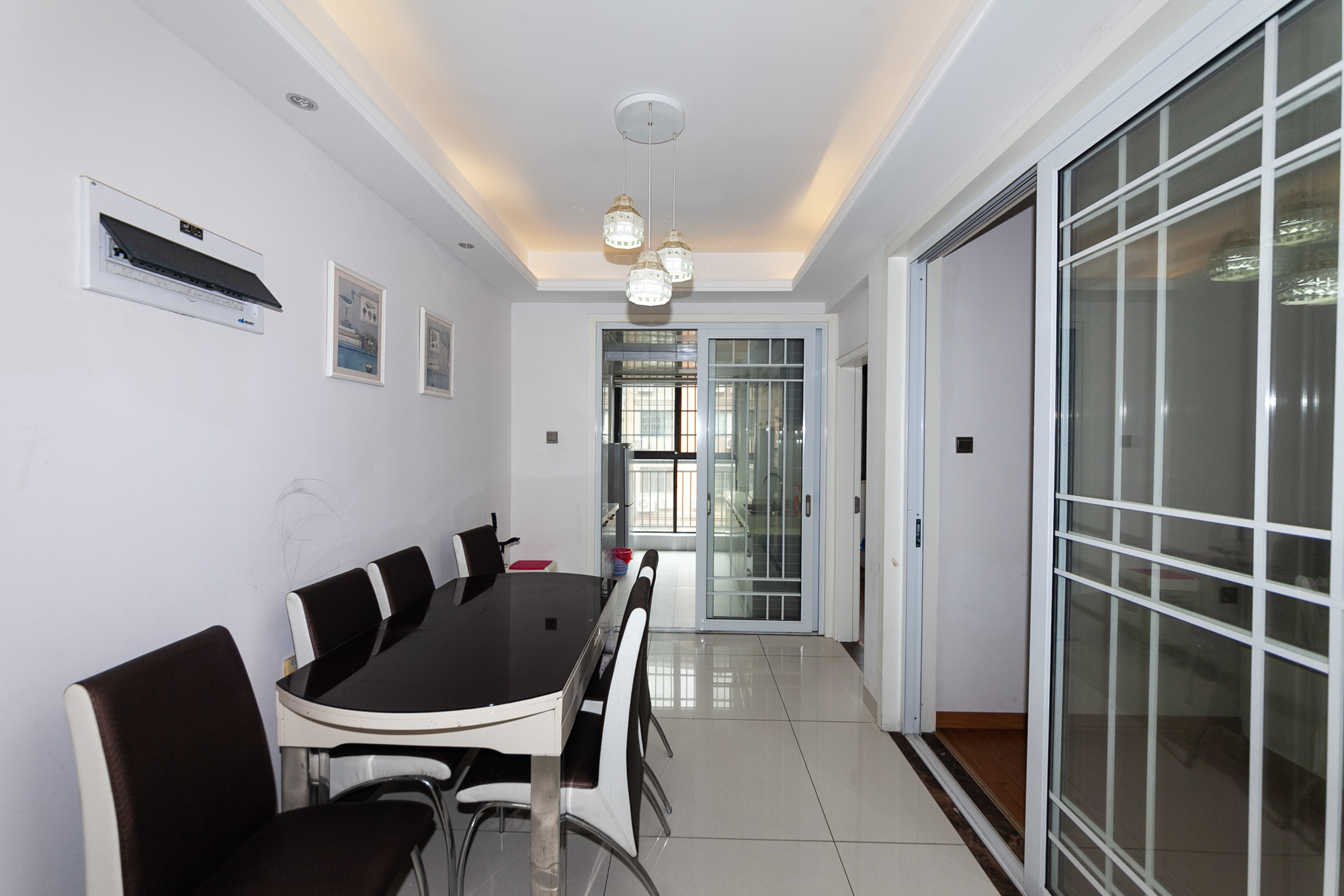 澳海月亮湾 3室2厅1卫 67.0万 澳海月亮湾 3室2厅1卫 67.0万客厅