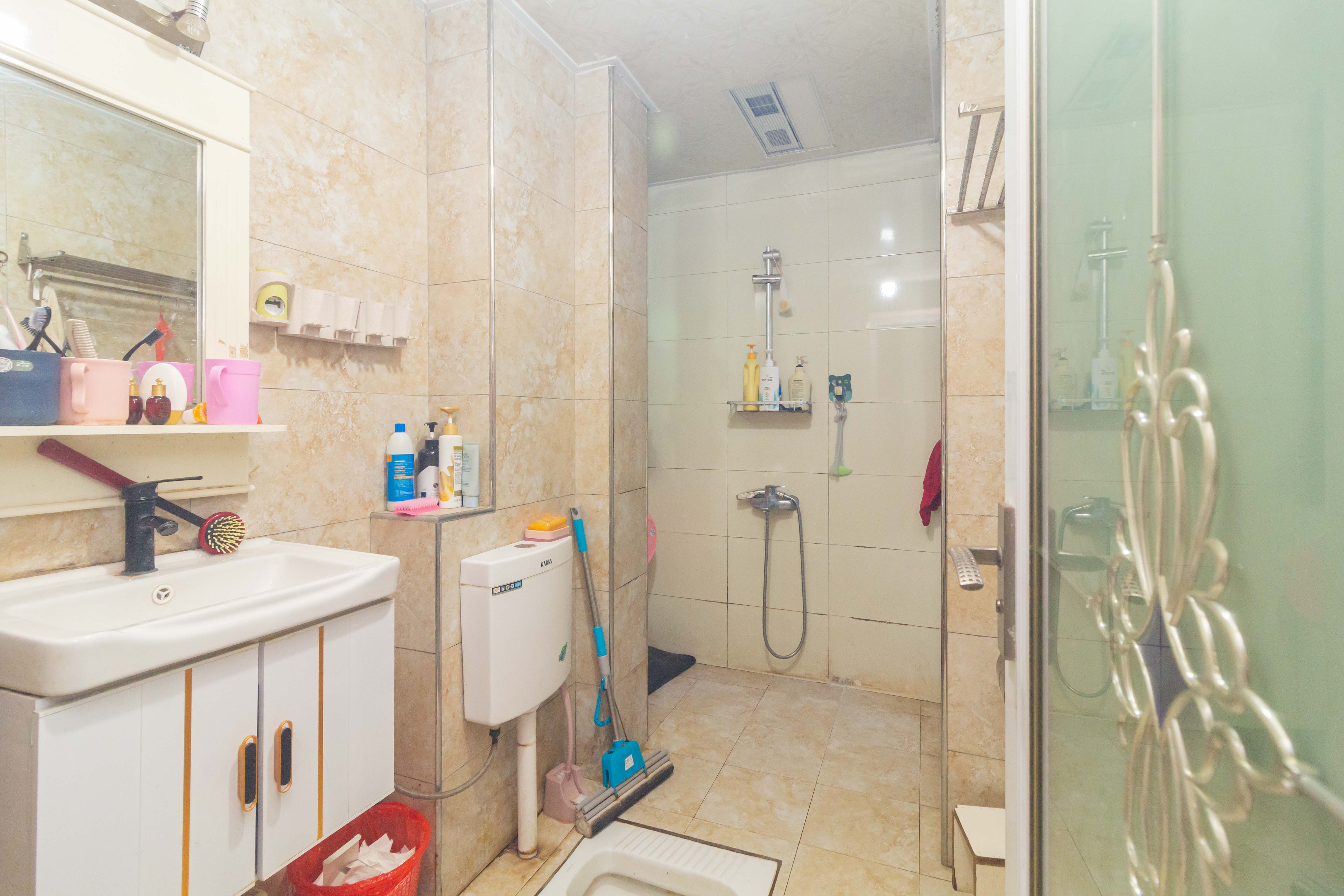 领东汇 2室2厅1卫 61.8万 领东汇 2室2厅1卫 61.8万卫生间