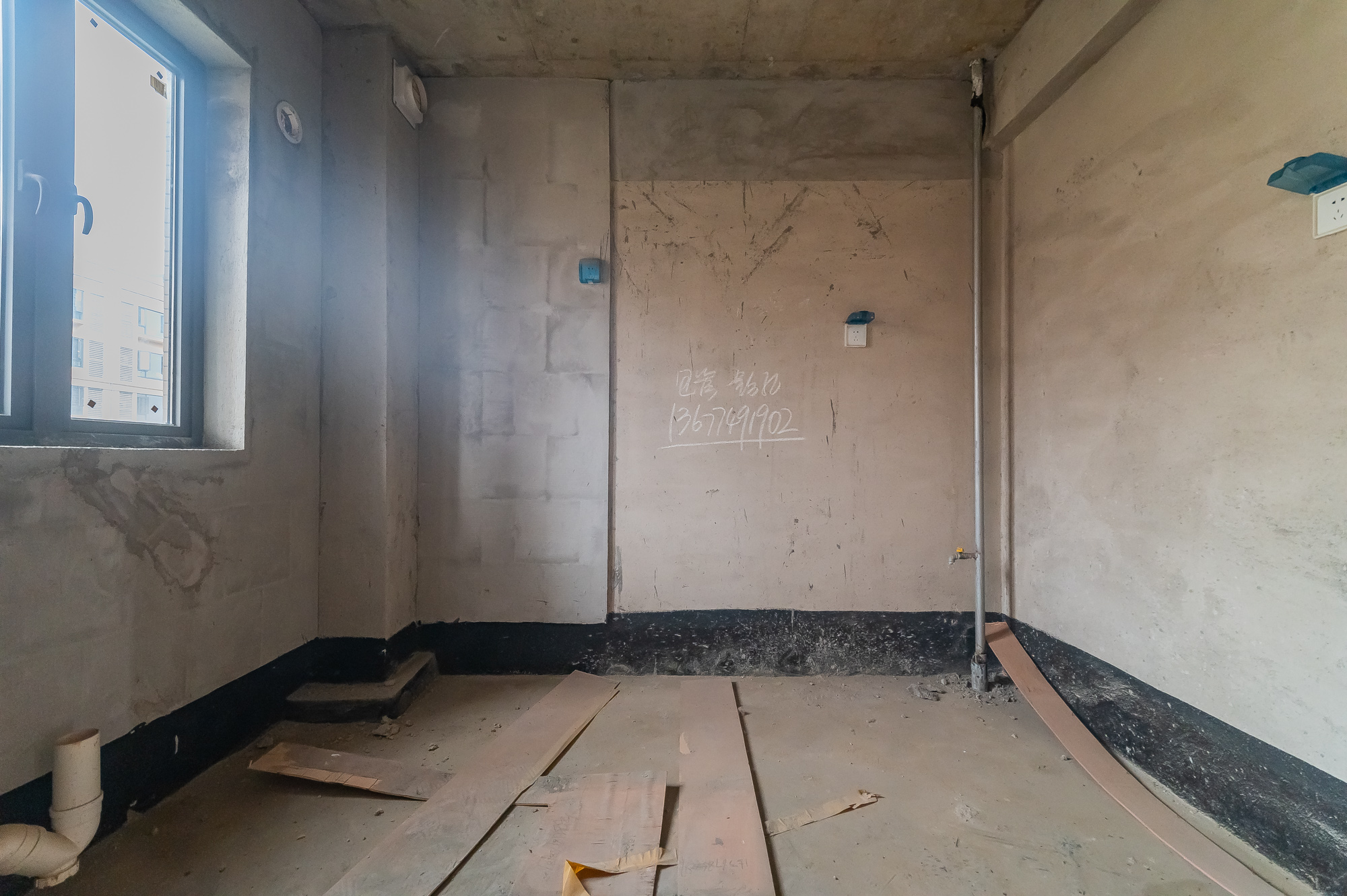 深业睿城  4室2厅2卫    131.8万其他