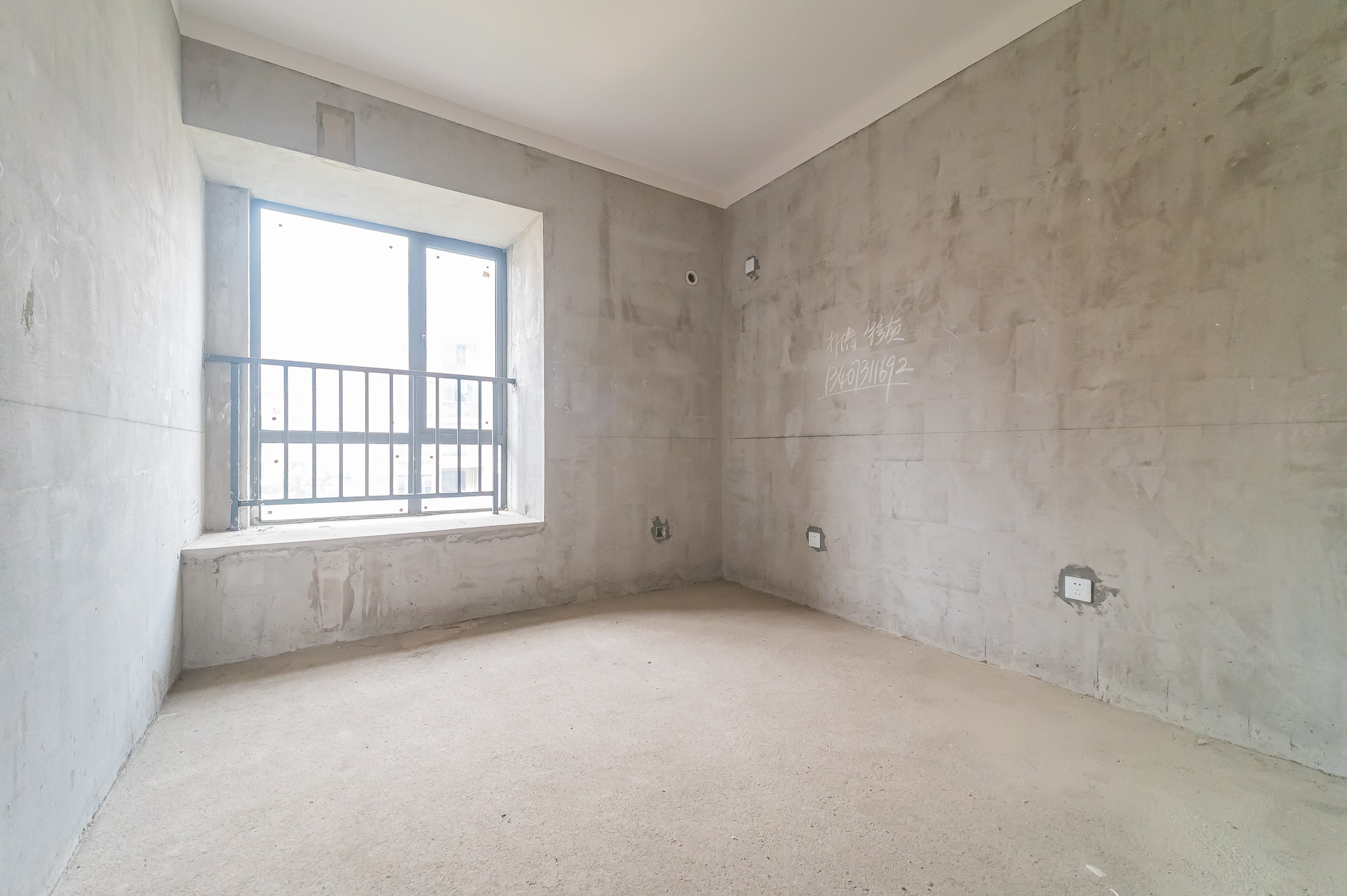 深业睿城  4室2厅2卫    131.8万其他