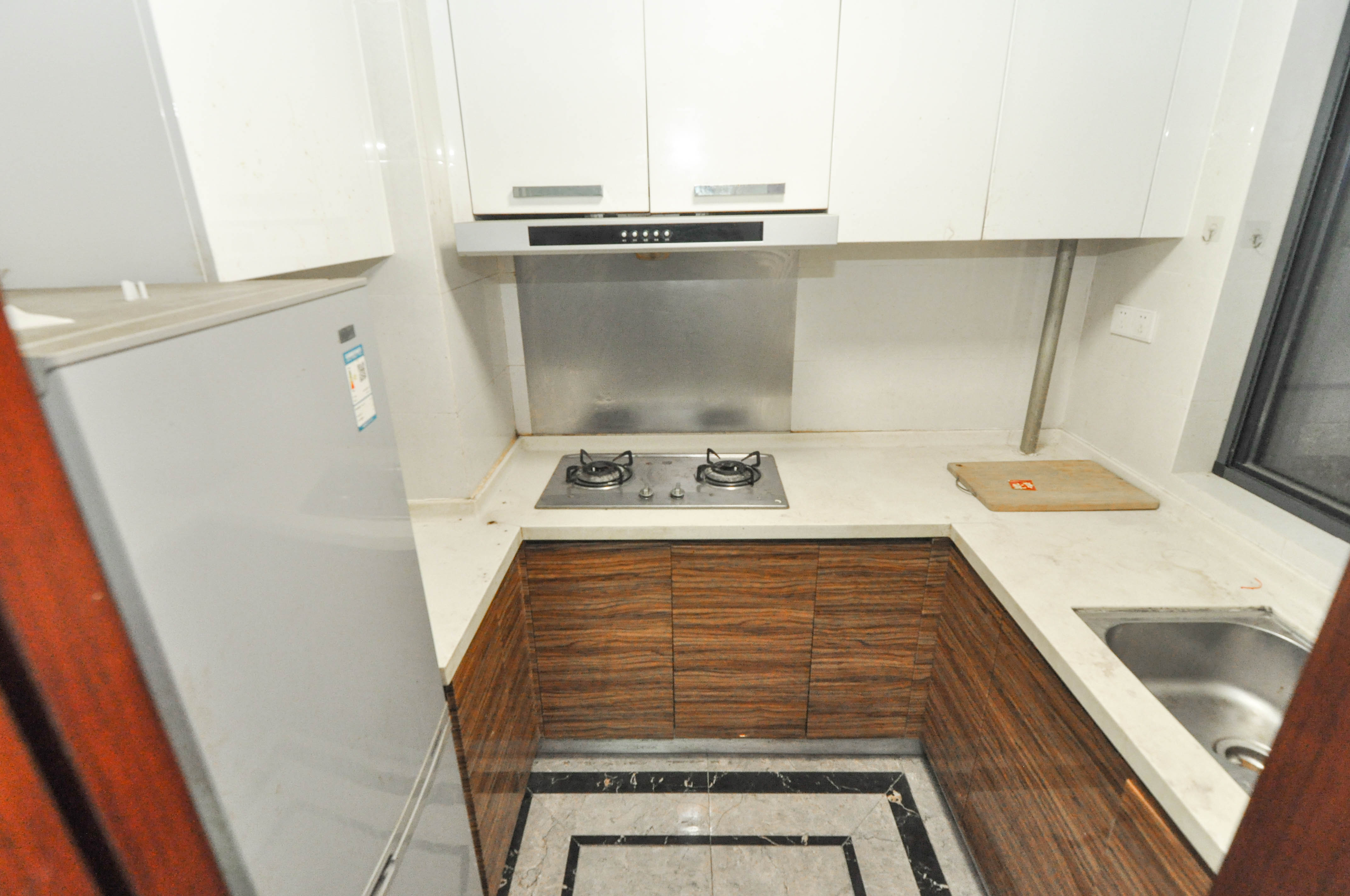 中海梅溪湖壹号 3室2厅2卫 130.0万 中海梅溪湖壹号 3室2厅2卫 130.0万厨房