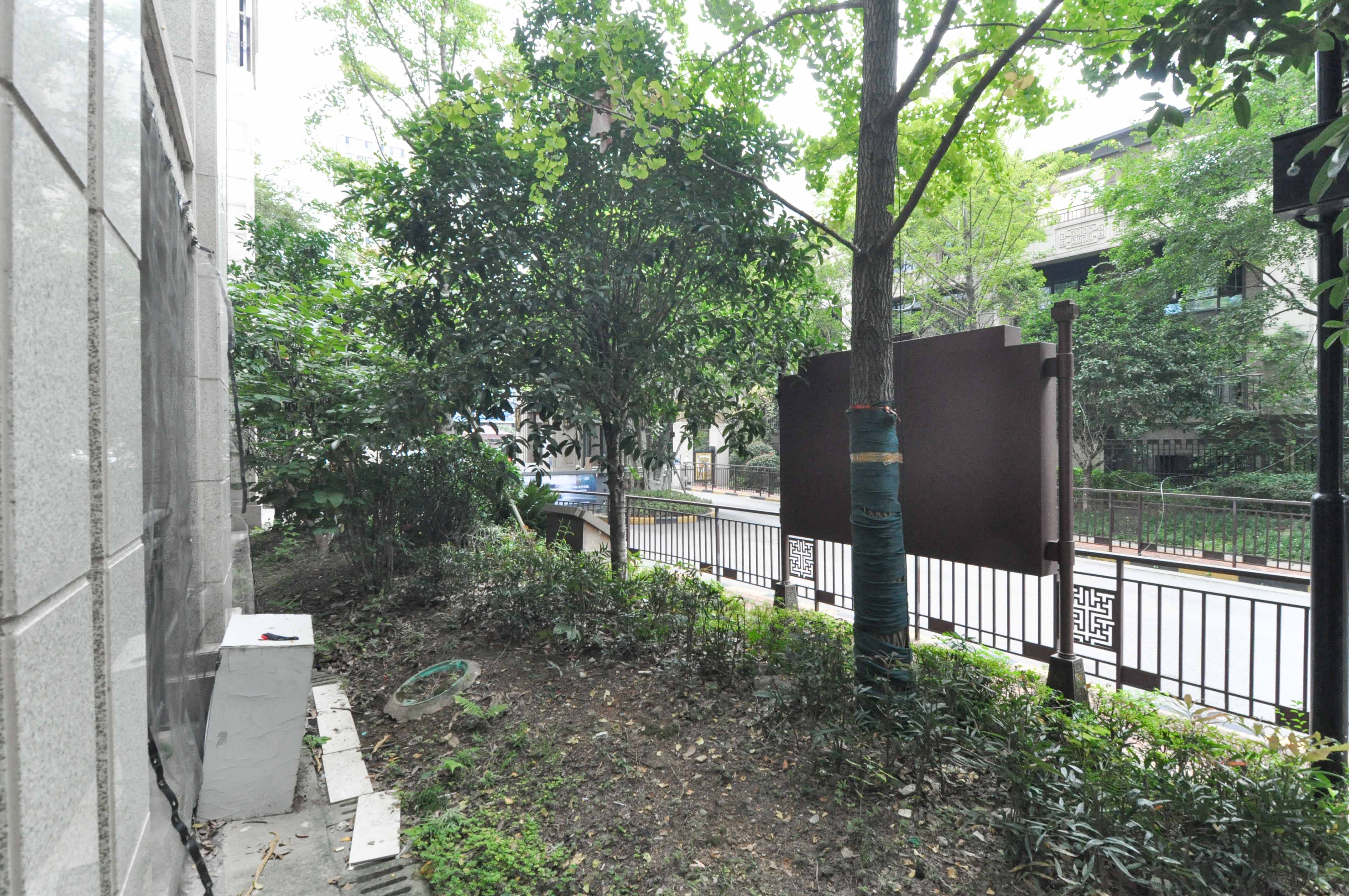 中海梅溪湖壹号 3室2厅2卫 130.0万 中海梅溪湖壹号 3室2厅2卫 130.0万其他