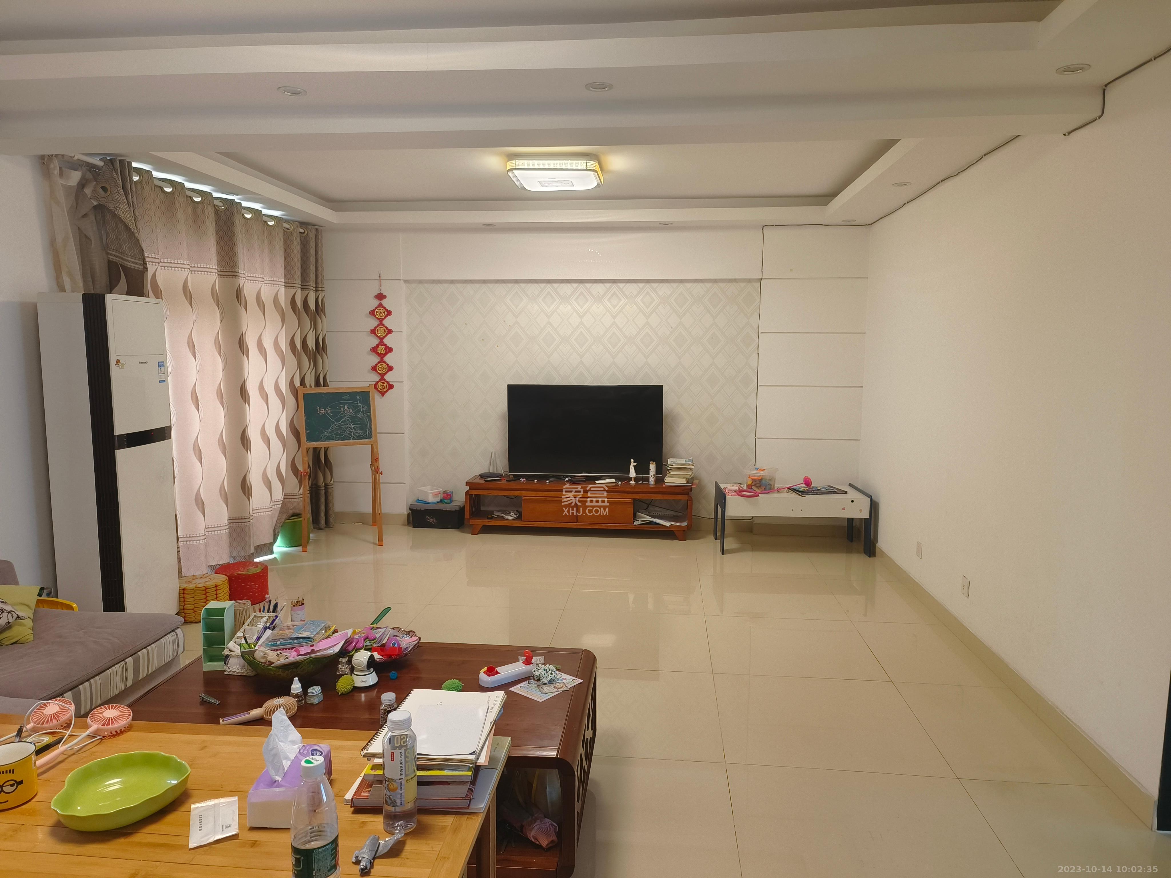 芙蓉苑  5室2厅1卫   3800.00元/月室内图1