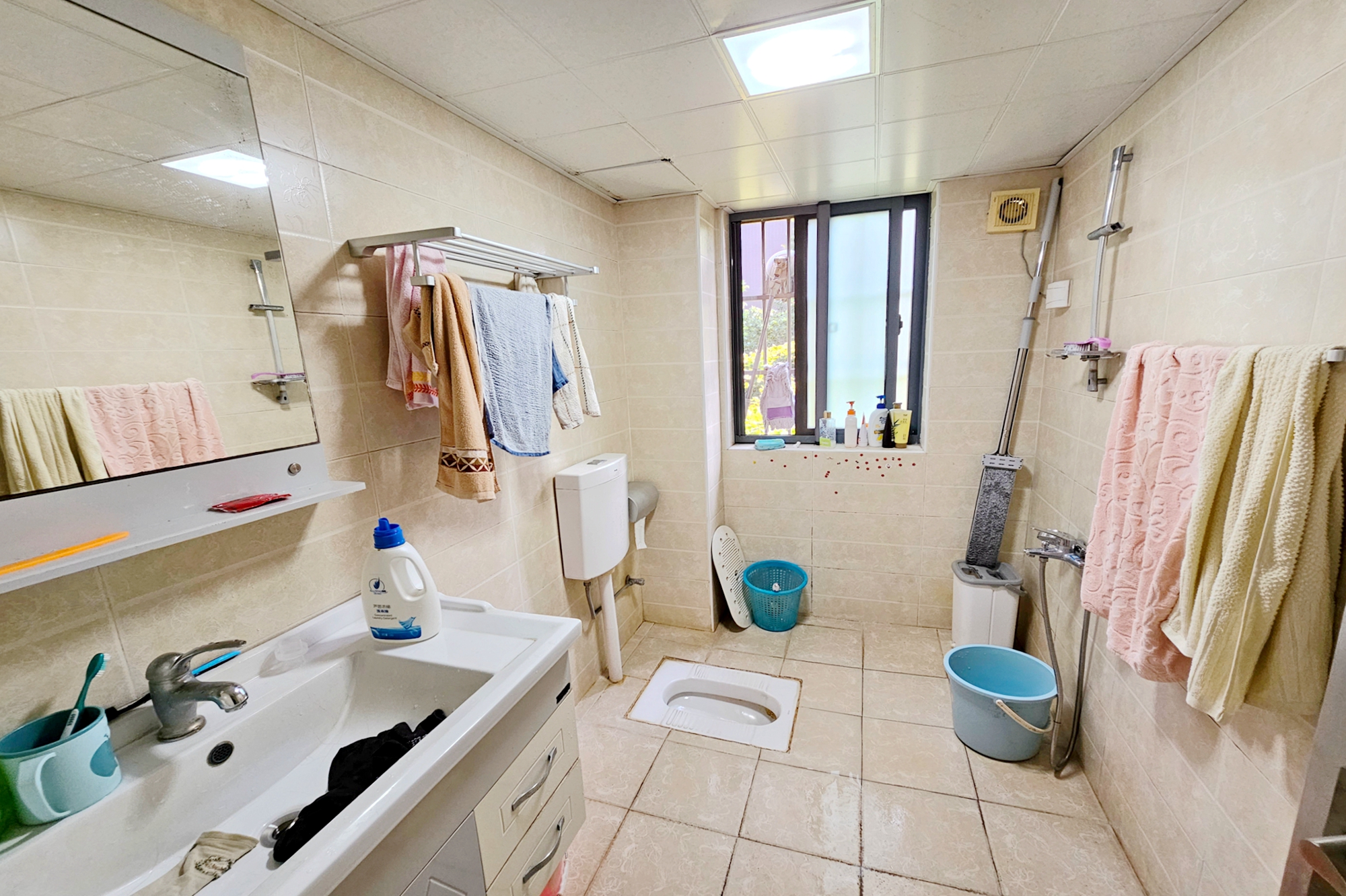 西子花苑  3室2厅2卫    108.0万 西子花苑  3室2厅2卫    108.0万卫生间