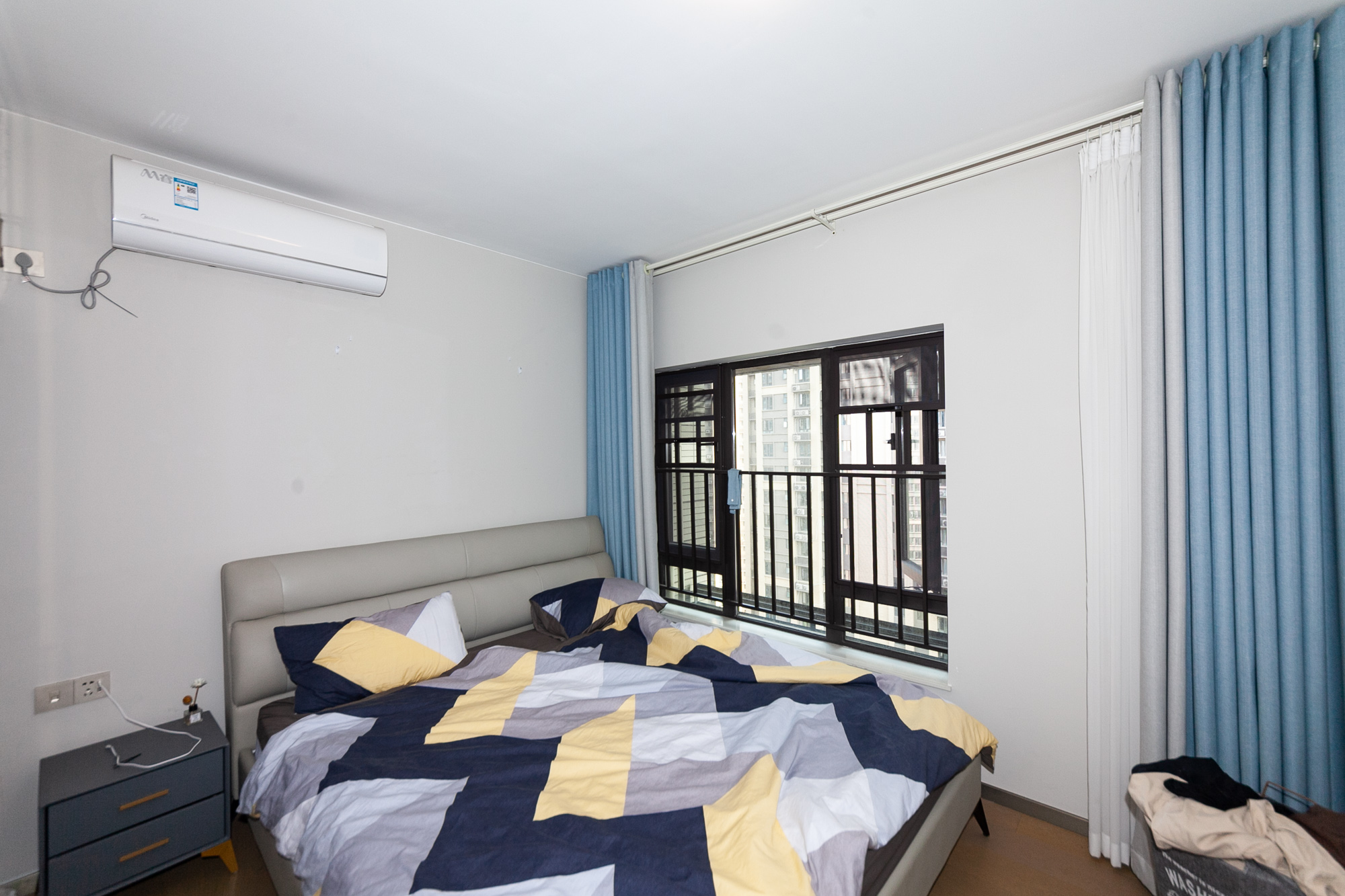 时代倾城四期 2室2厅1卫 69.99万 时代倾城四期 2室2厅1卫 69.99万卧室