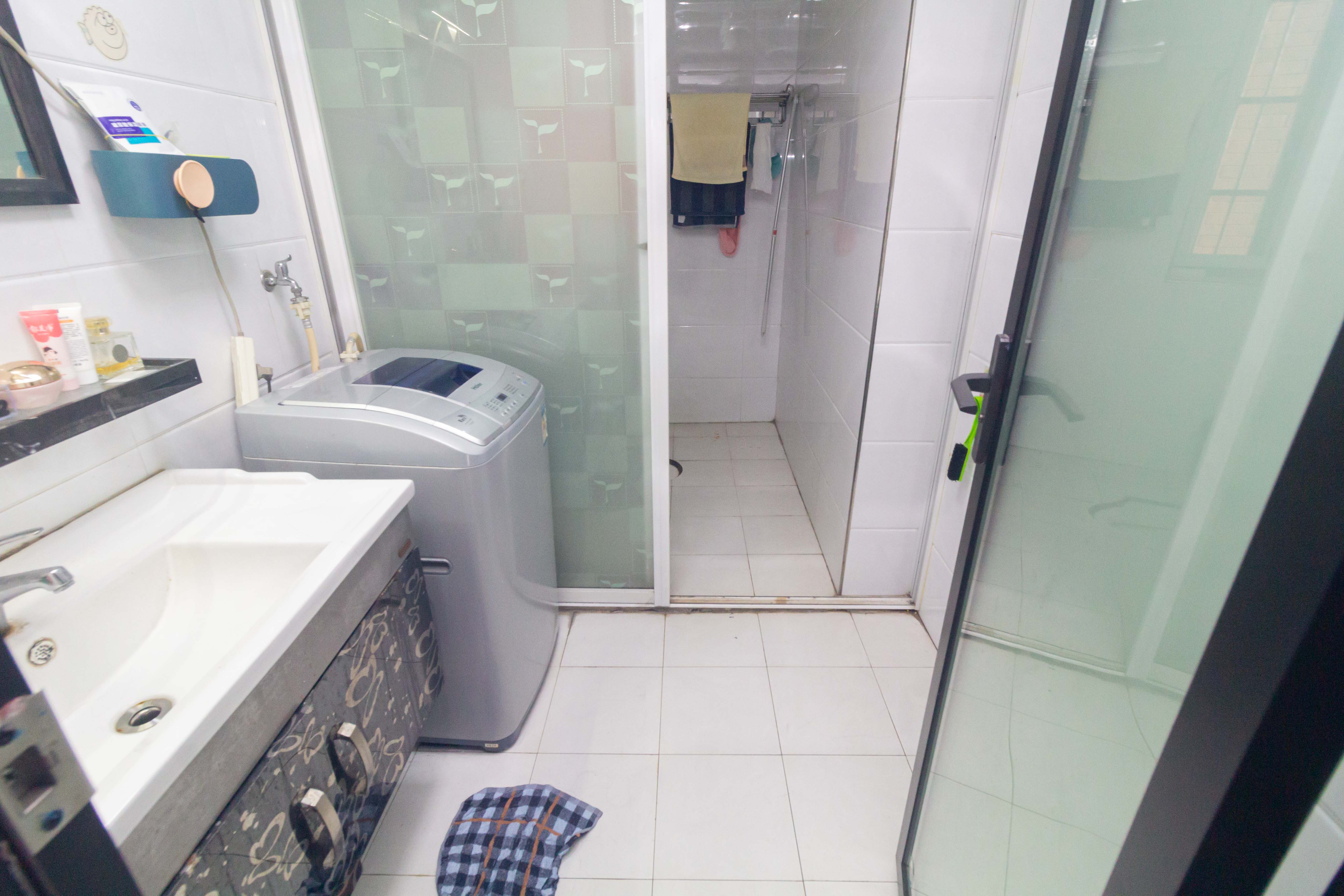 紫东苑(星沙) 3室2厅2卫 76.8万 紫东苑(星沙) 3室2厅2卫 76.8万卫生间