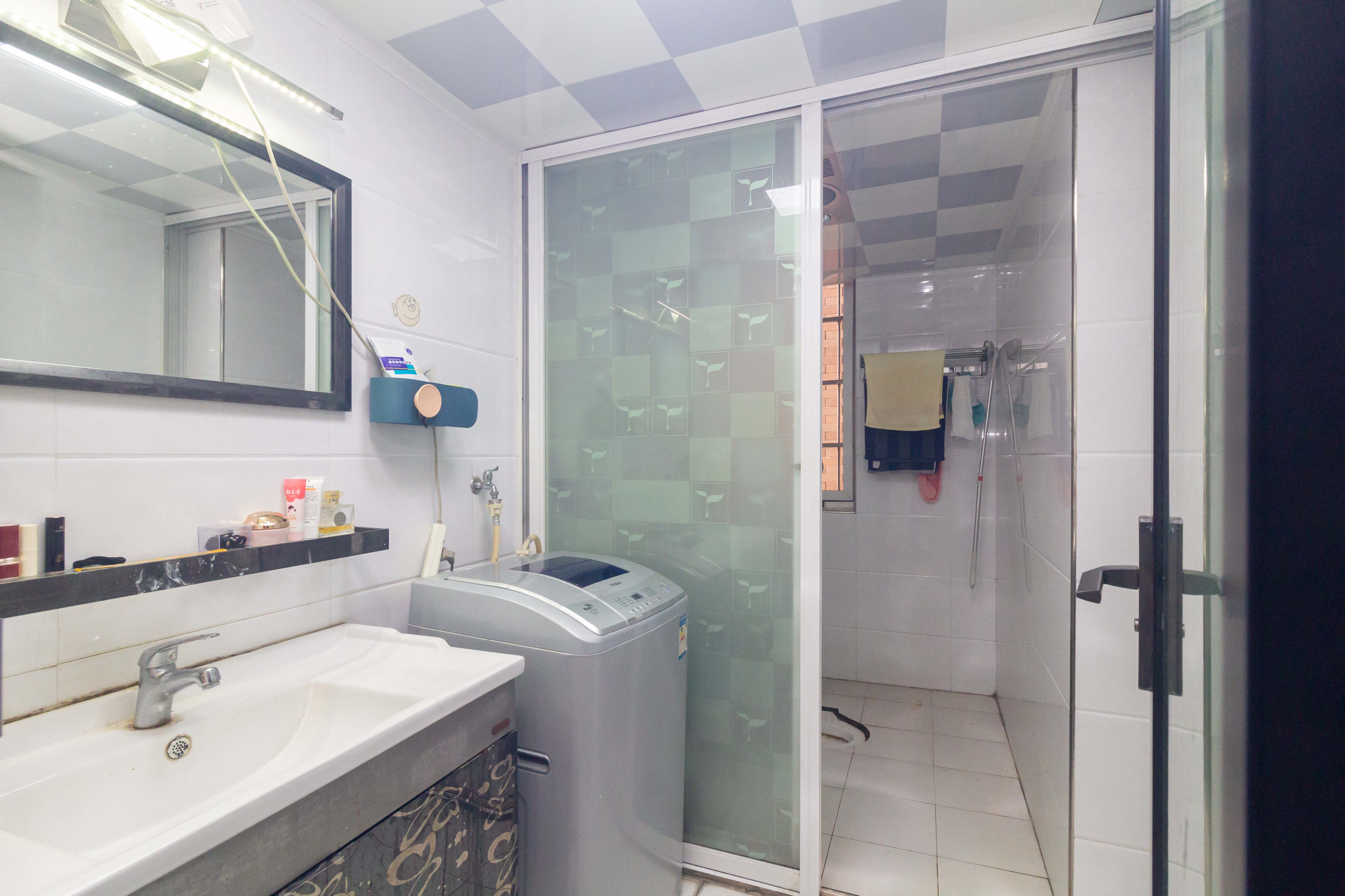 紫东苑(星沙) 3室2厅2卫 76.8万 紫东苑(星沙) 3室2厅2卫 76.8万卫生间