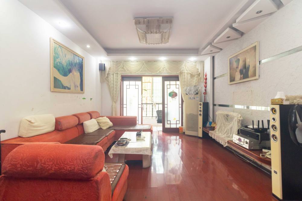 东城名苑  3室2厅2卫    54.0万