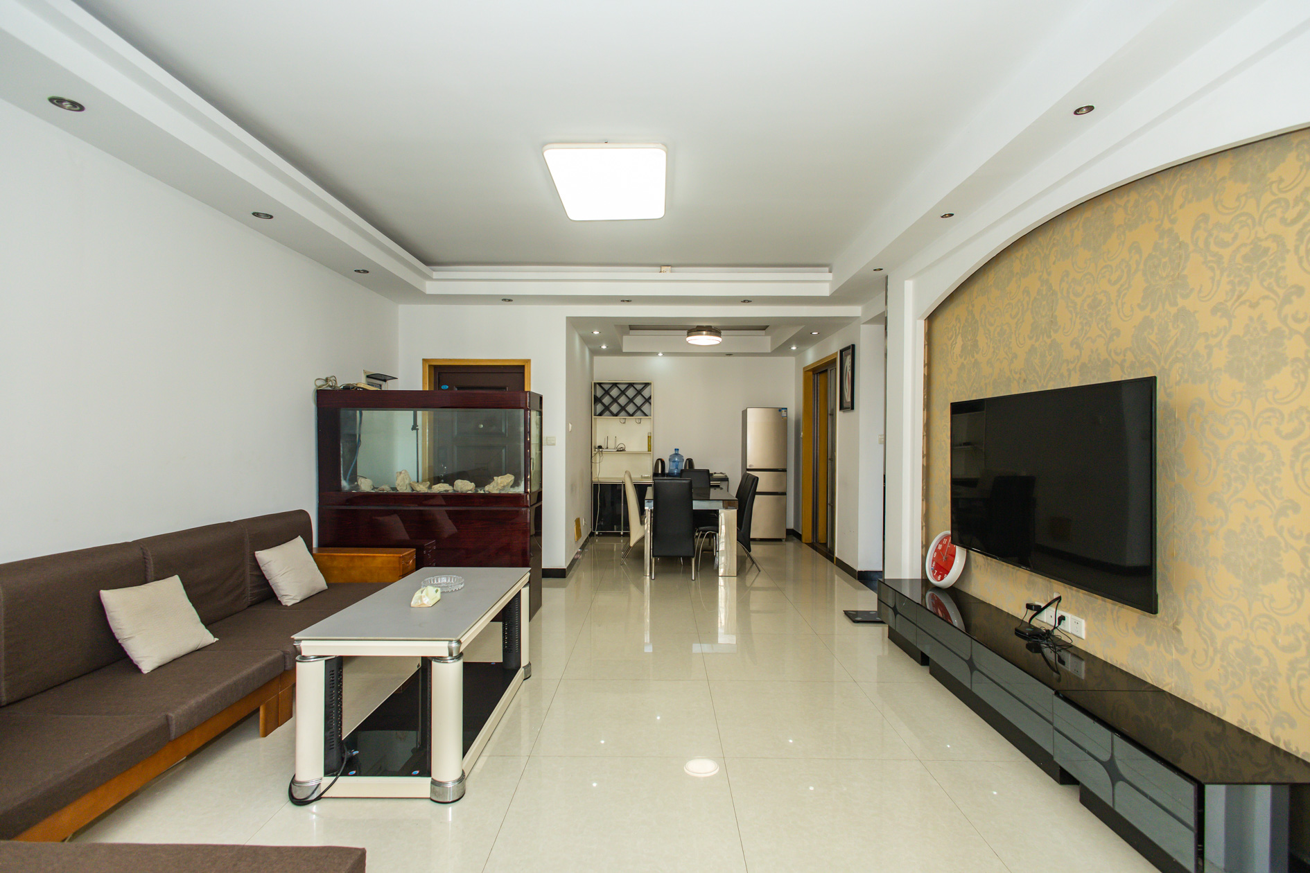 楚天世纪城东苑 4室2厅1卫 69.8万 楚天世纪城东苑 4室2厅1卫 69.8万客厅