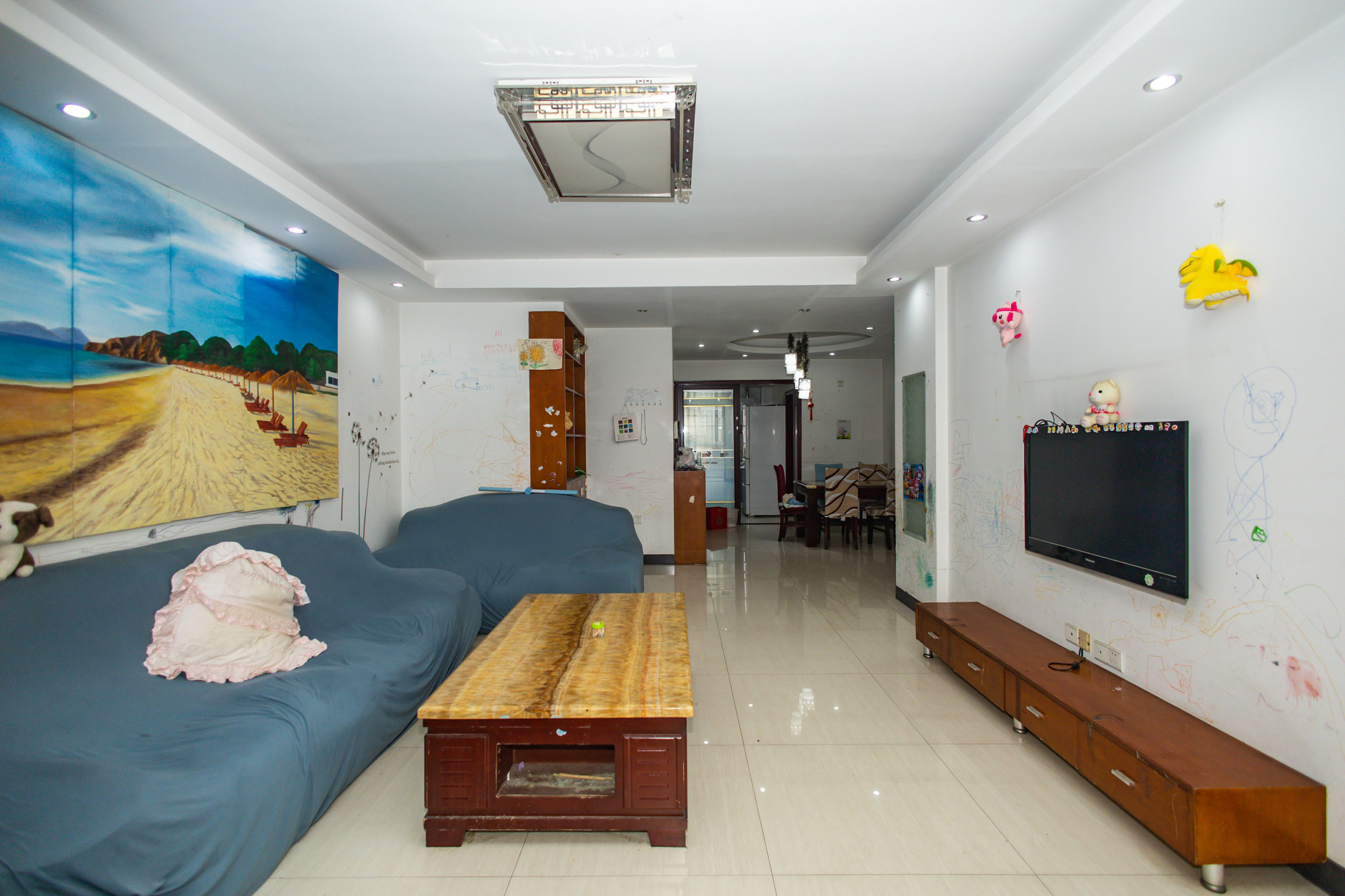 湘楚家园 3室2厅2卫 79.5万 湘楚家园 3室2厅2卫 79.5万客厅