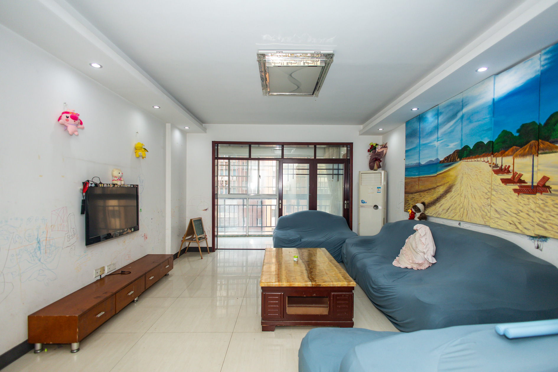 湘楚家园 3室2厅2卫 79.5万 湘楚家园 3室2厅2卫 79.5万客厅