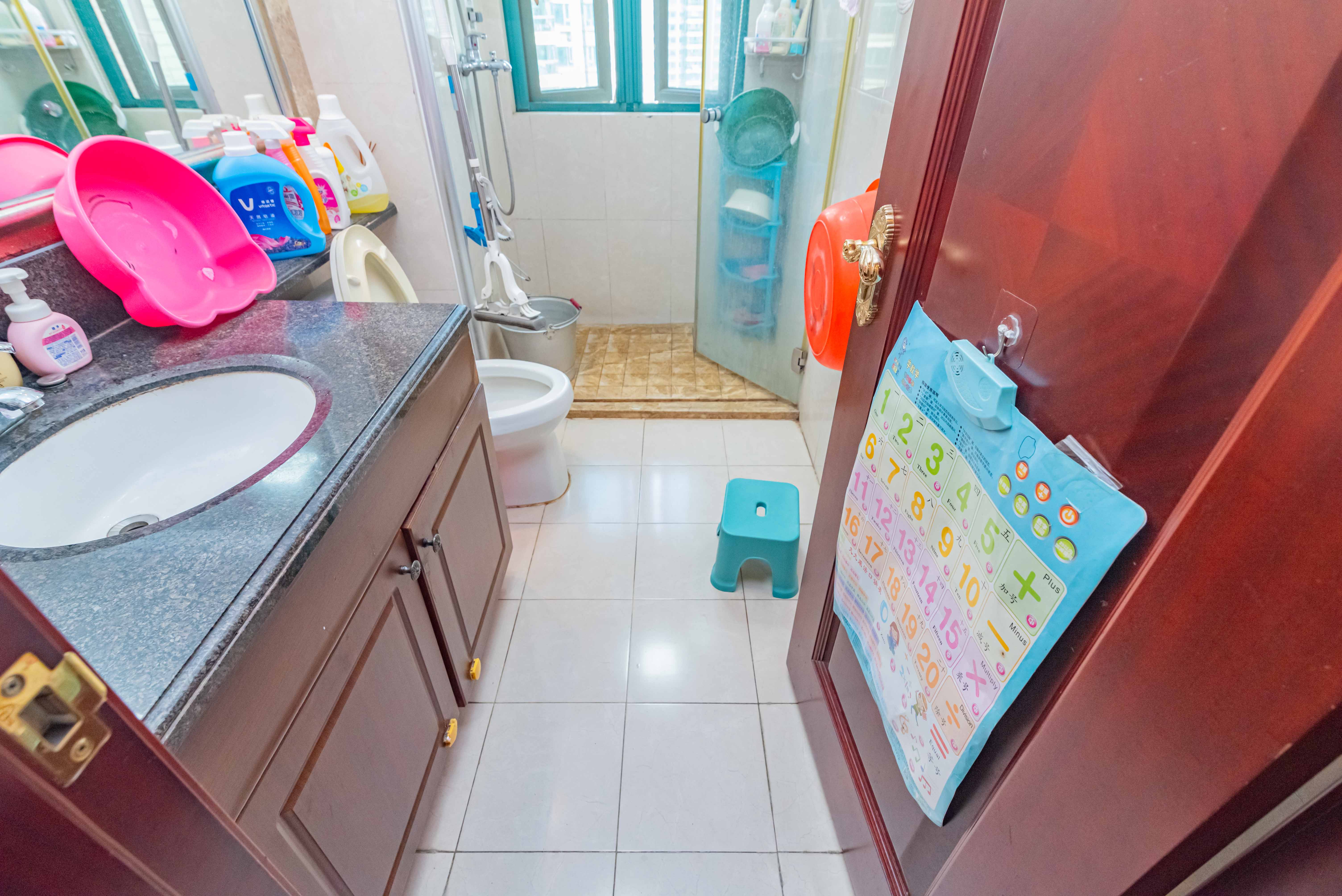 恒大雅苑  3室2厅1卫    102.0万卫生间