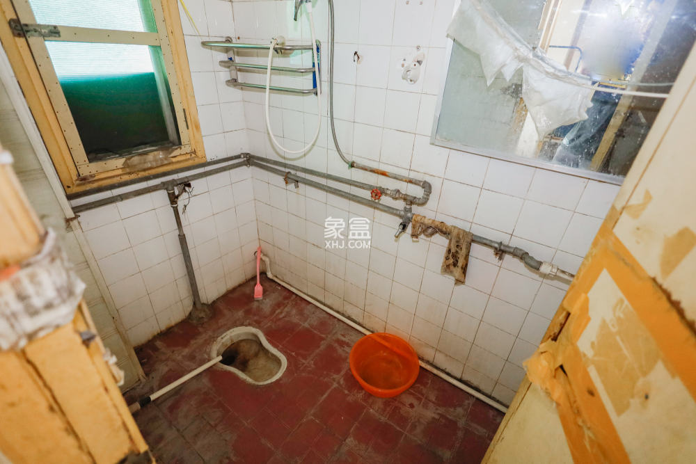 南園小區(qū)  2室2廳1衛(wèi)   30.80萬(wàn)