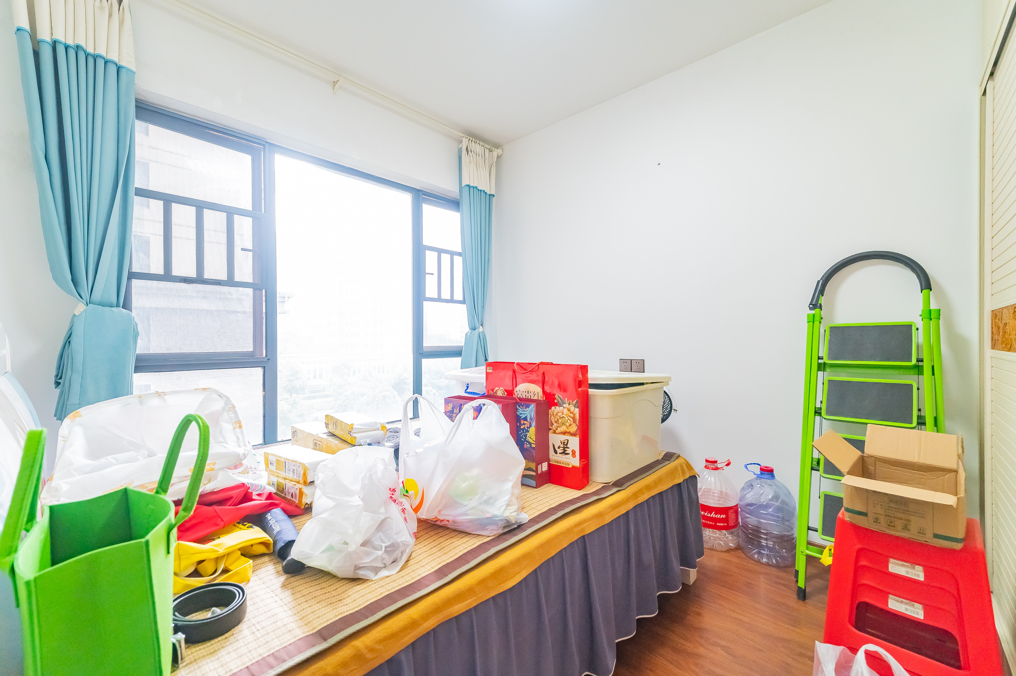 方略城市广场  3室2厅1卫   76.00万卧室