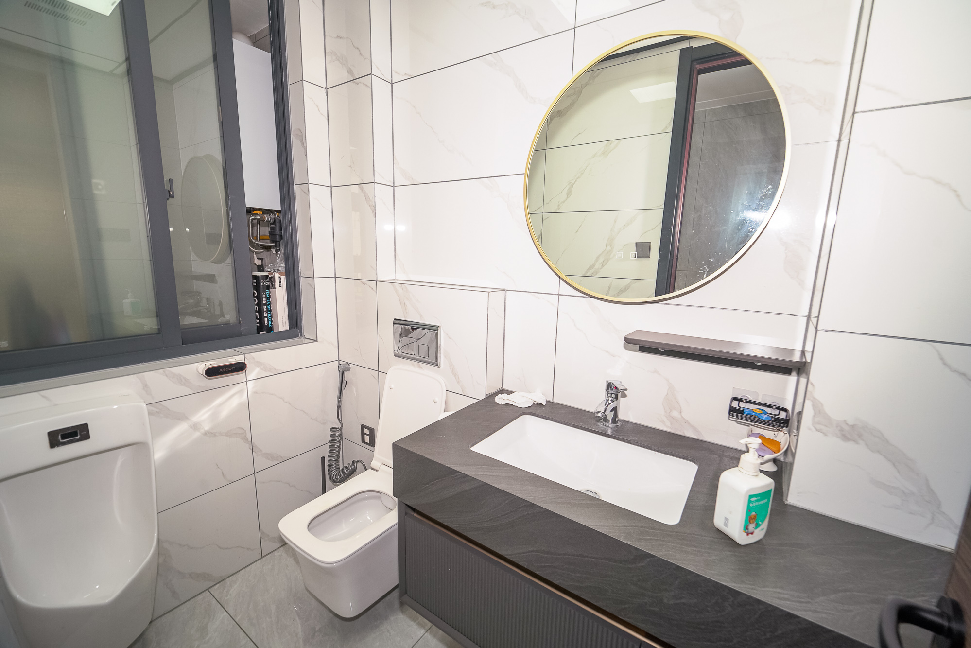 澳海望洲府 4室3厅3卫 448.0万 澳海望洲府 4室3厅3卫 448.0万卫生间