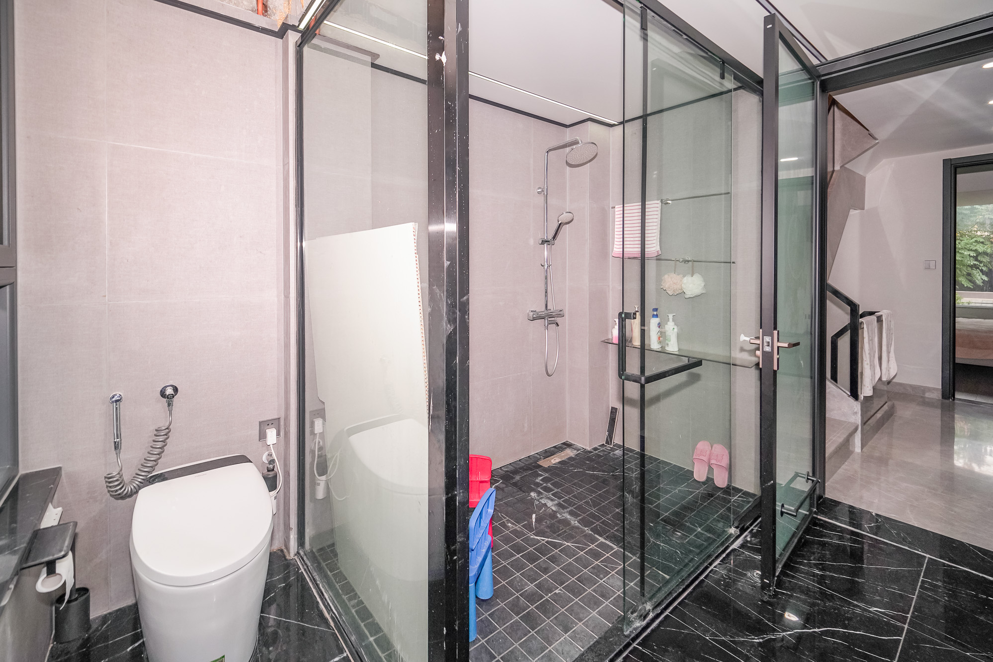 澳海望洲府 4室3厅3卫 448.0万 澳海望洲府 4室3厅3卫 448.0万卫生间