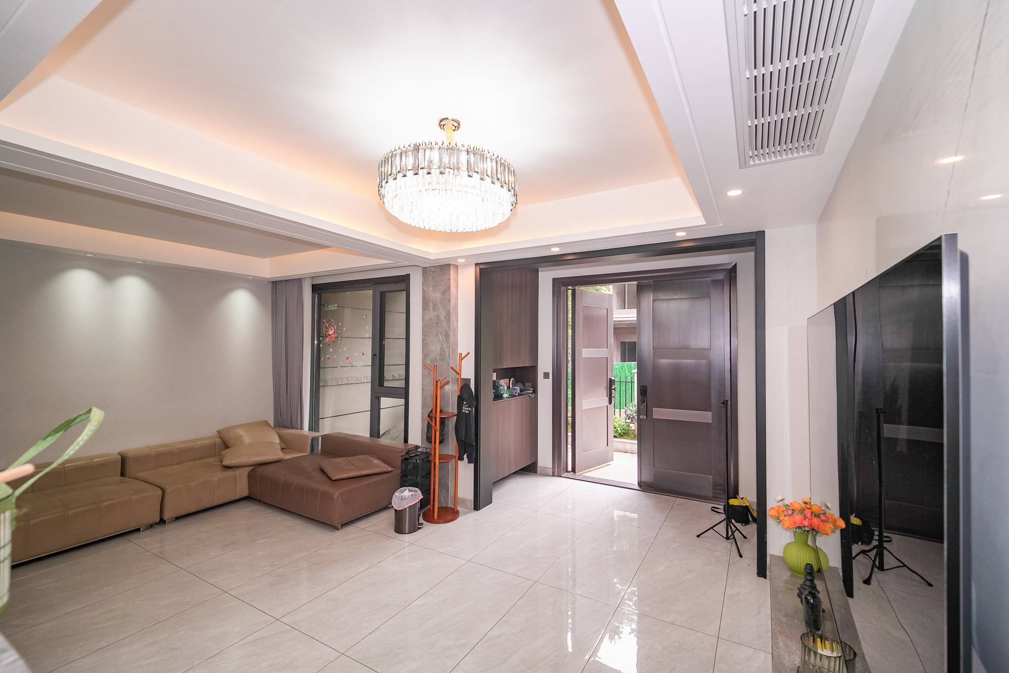 澳海望洲府 4室3厅3卫 448.0万 澳海望洲府 4室3厅3卫 448.0万客厅