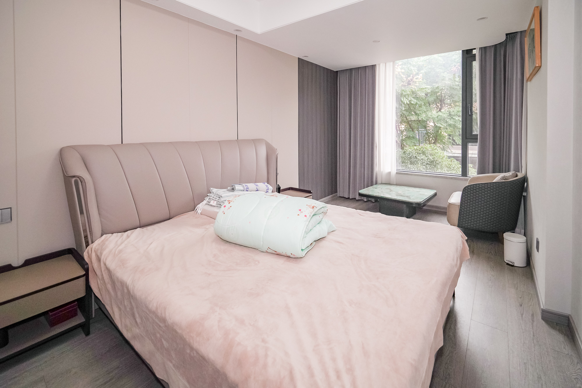 澳海望洲府 4室3厅3卫 448.0万 澳海望洲府 4室3厅3卫 448.0万卧室