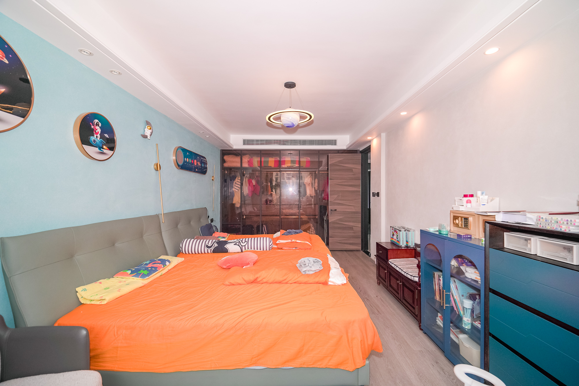 澳海望洲府 4室3厅3卫 448.0万 澳海望洲府 4室3厅3卫 448.0万卧室