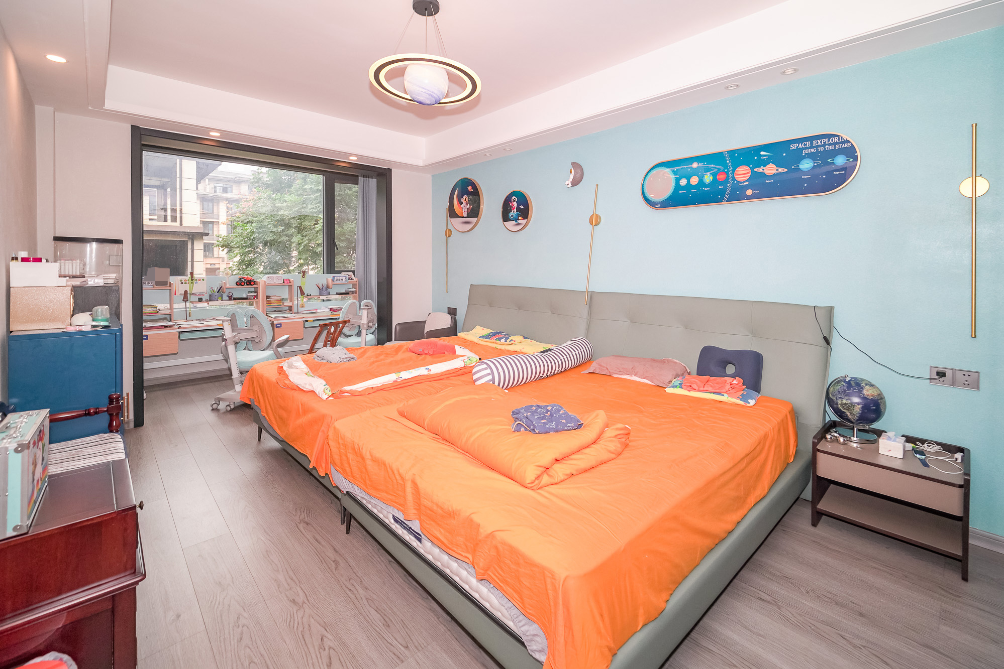 澳海望洲府 4室3厅3卫 448.0万 澳海望洲府 4室3厅3卫 448.0万卧室