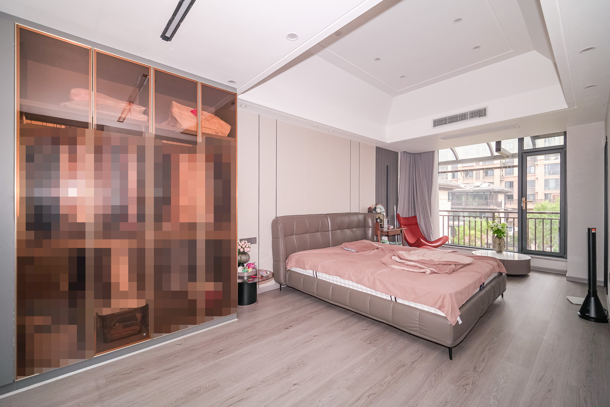 澳海望洲府 4室3厅3卫 448.0万 澳海望洲府 4室3厅3卫 448.0万卧室