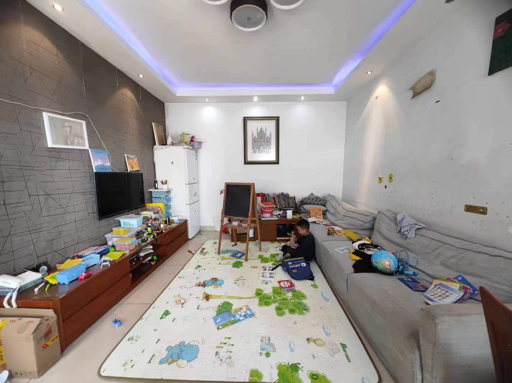 城市风景  3室2厅2卫    72.0万 城市风景  3室2厅2卫    72.0万室内图