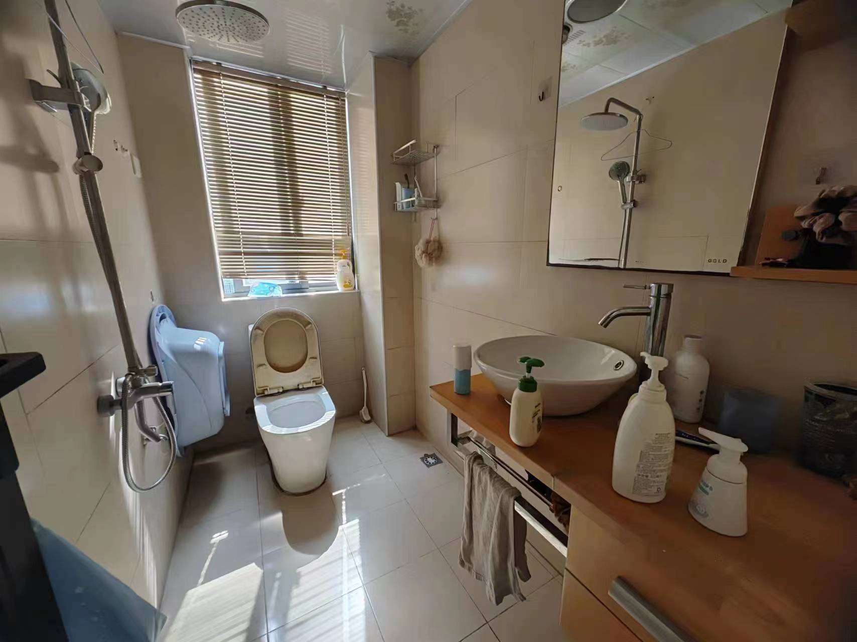 城市风景  3室2厅2卫    72.0万 城市风景  3室2厅2卫    72.0万室内图