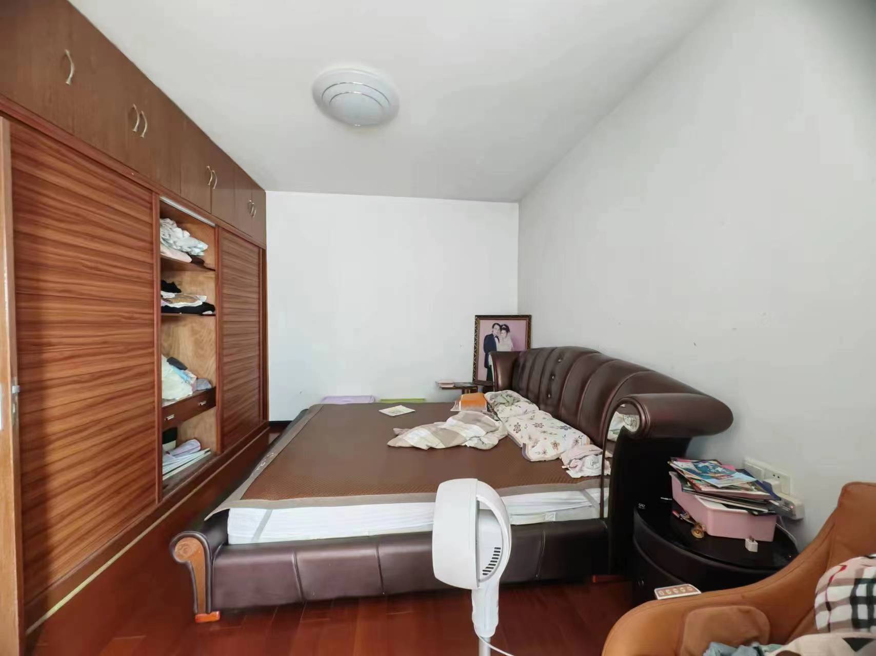 城市风景  3室2厅2卫    72.0万 城市风景  3室2厅2卫    72.0万室内图