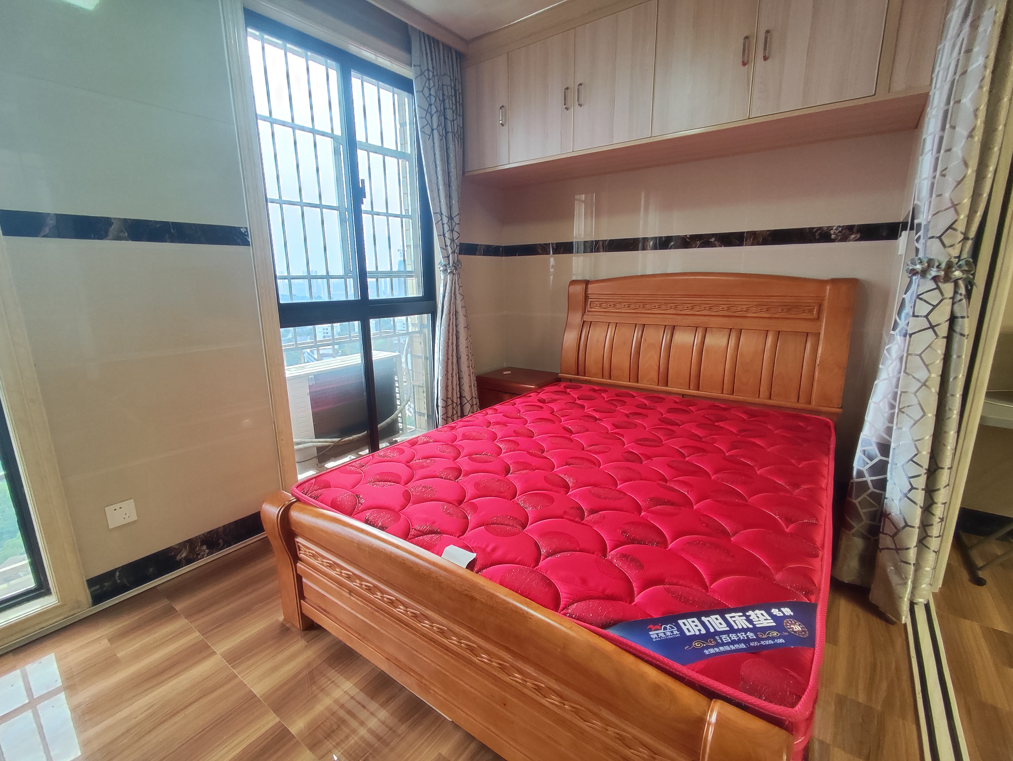 御江帝景  1室1厅1卫   1600.00元/月室内图