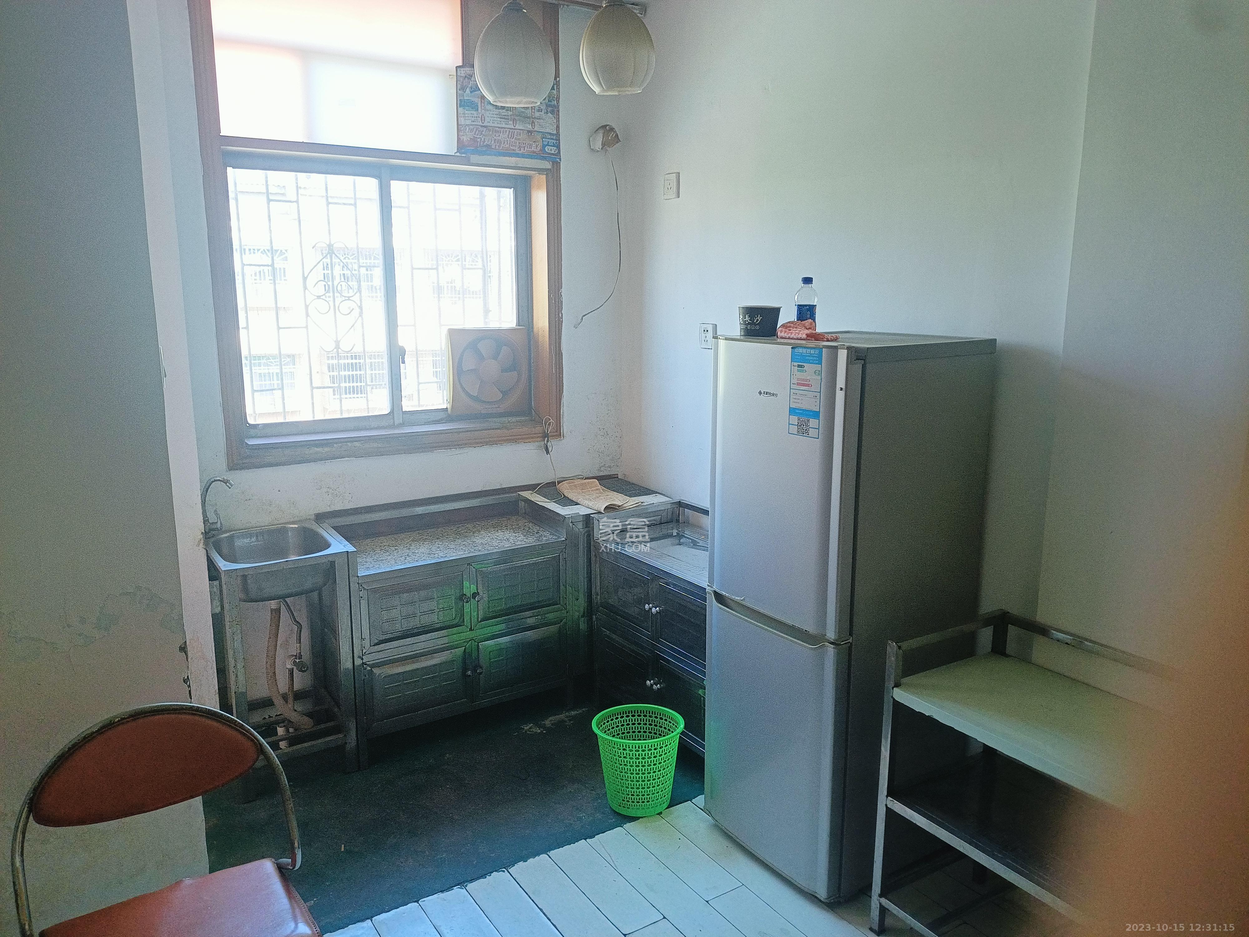 扬帆小区  1室1厅1卫    1100.0元/月室内图