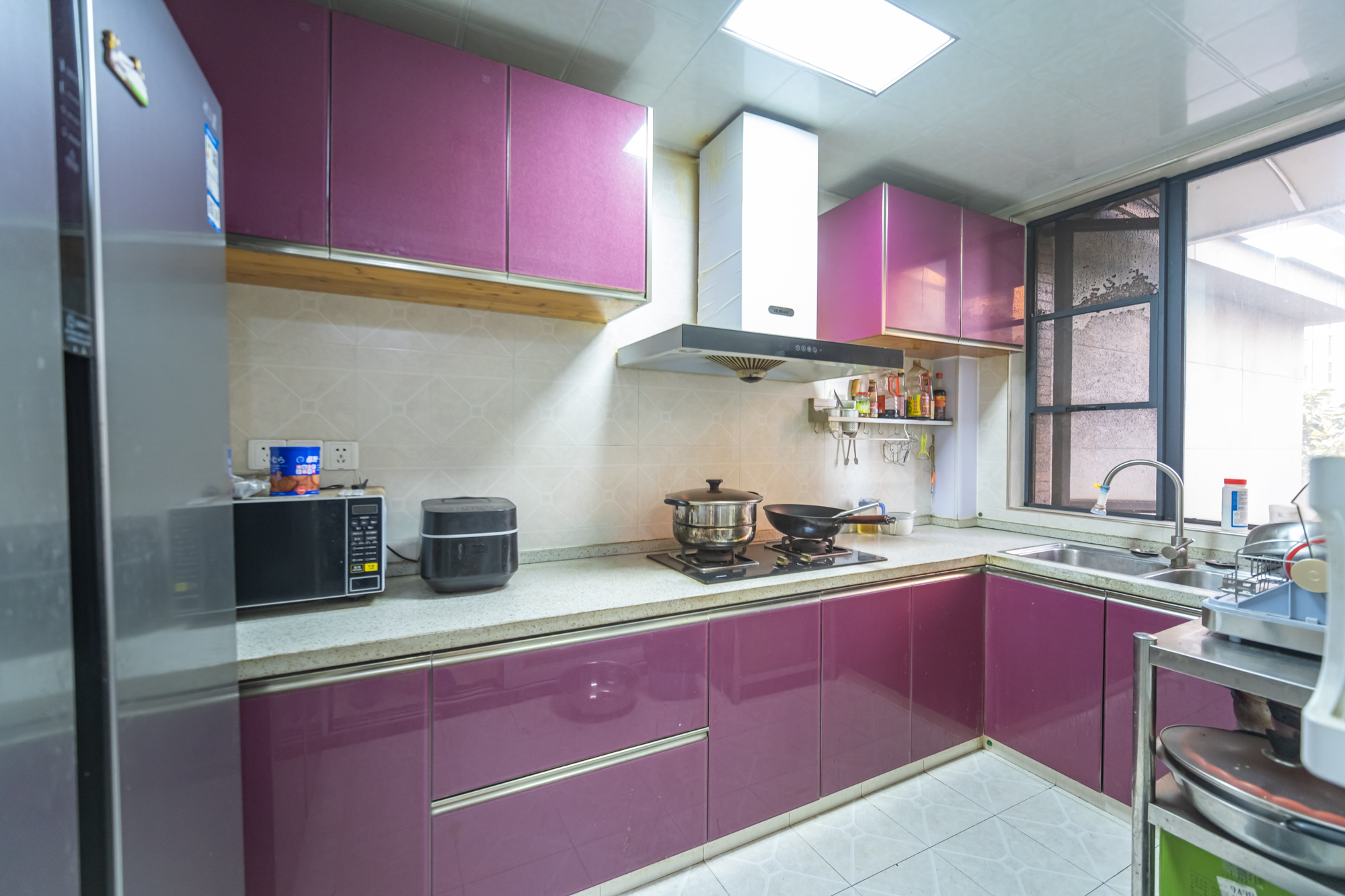 三一街区 3室2厅1卫 92.72万 三一街区 3室2厅1卫 92.72万厨房